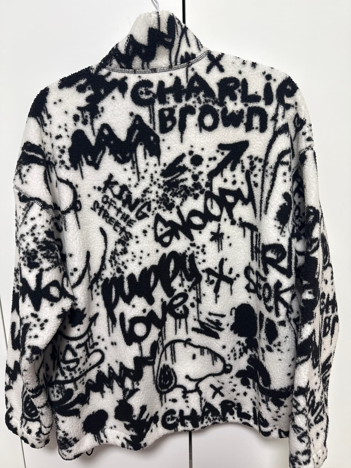 H&M 스누피 후리스 상품이미지2