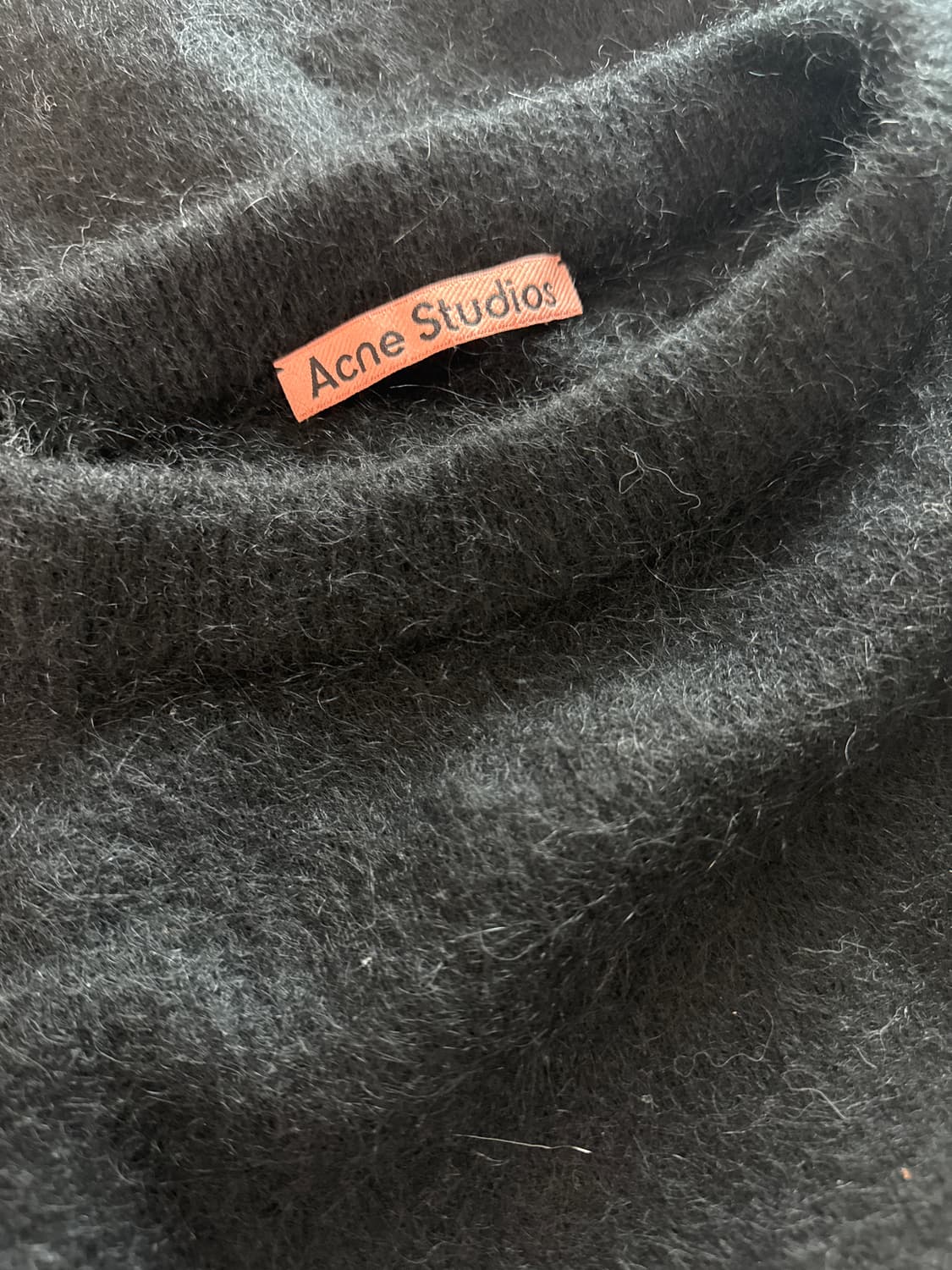 아크네스튜디오 모헤어니트 상품이미지3