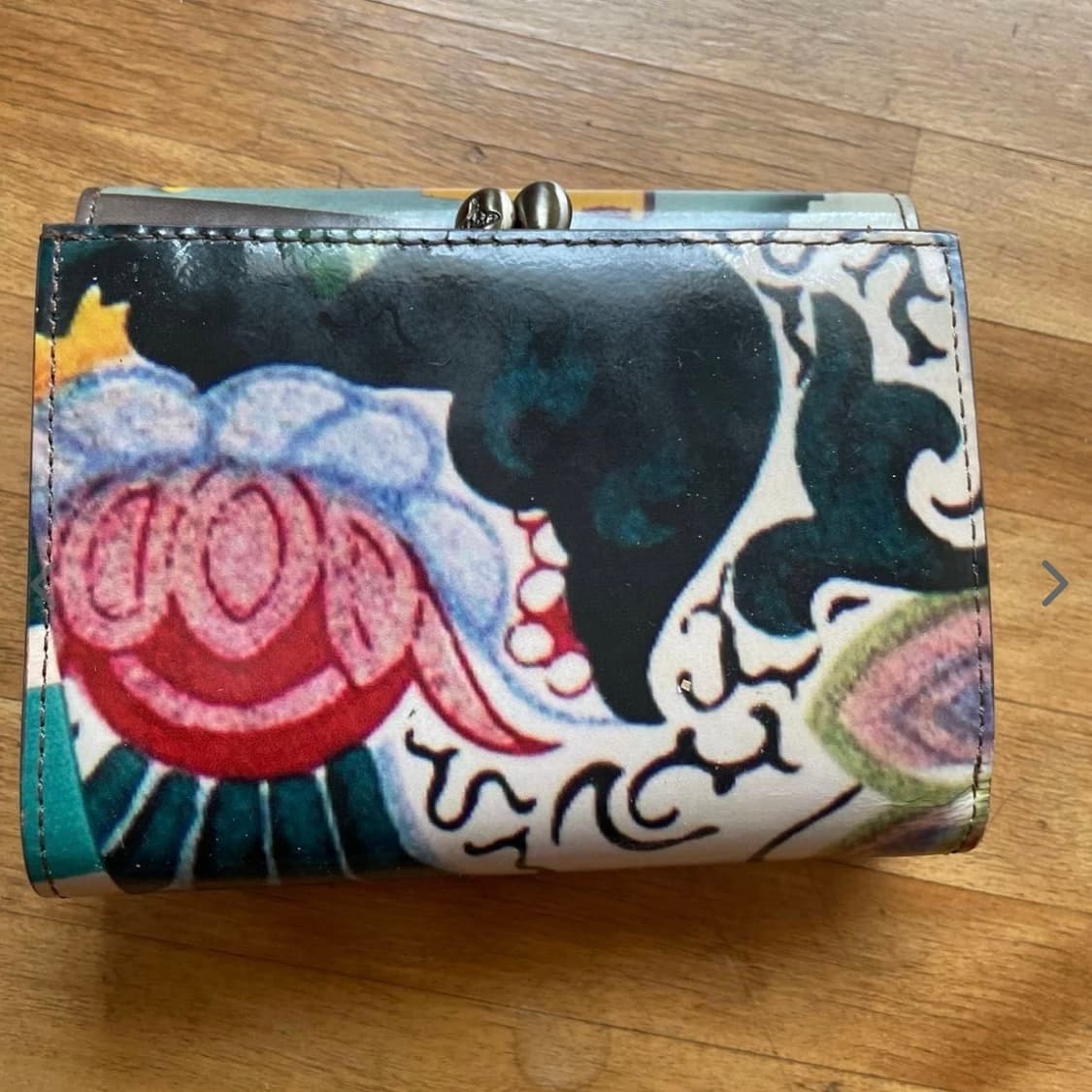 비비안웨스트우드 아카이브 펑크 프린트 에나멜 레더 하프월렛 반지갑 상품이미지2