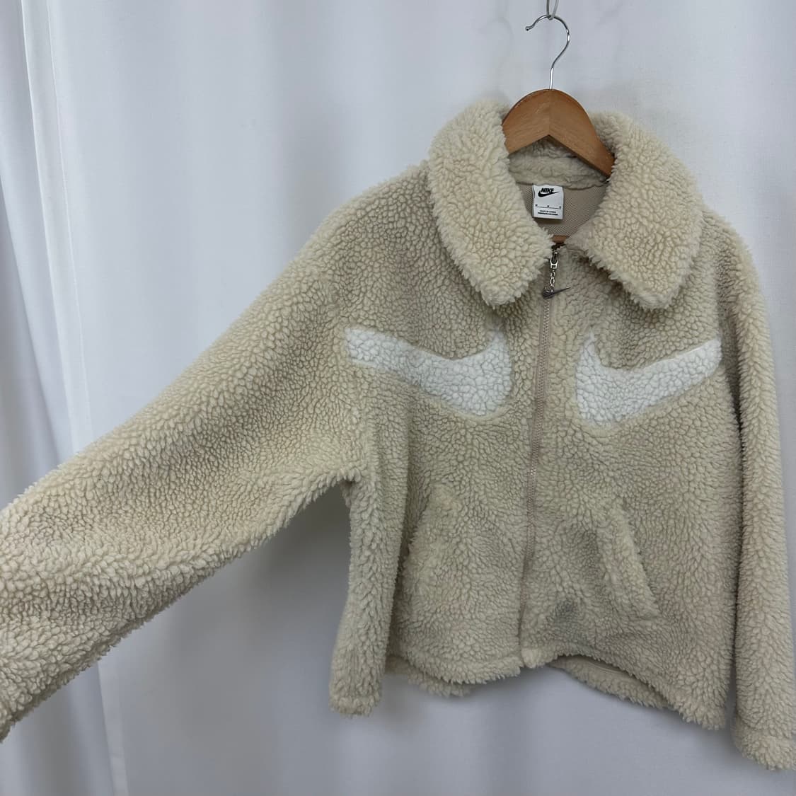 나이키 여자 뽀글이 카라 자켓  85 M 상품이미지3