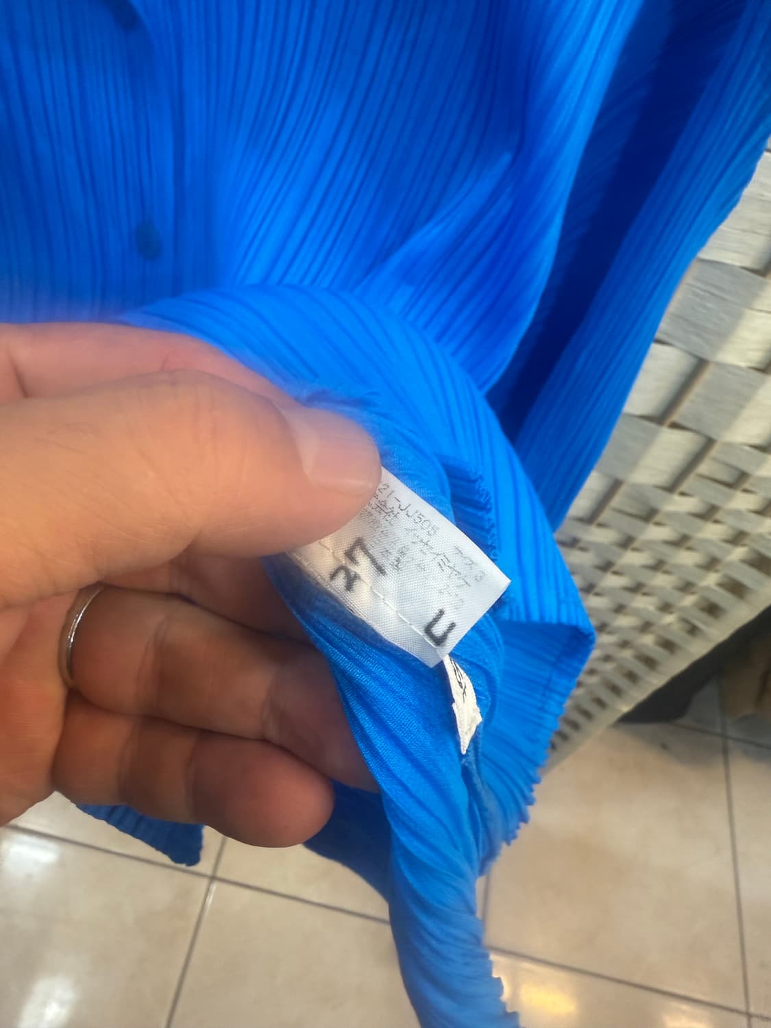 3/66 정품 플리츠플리즈 팝니다 상품이미지3