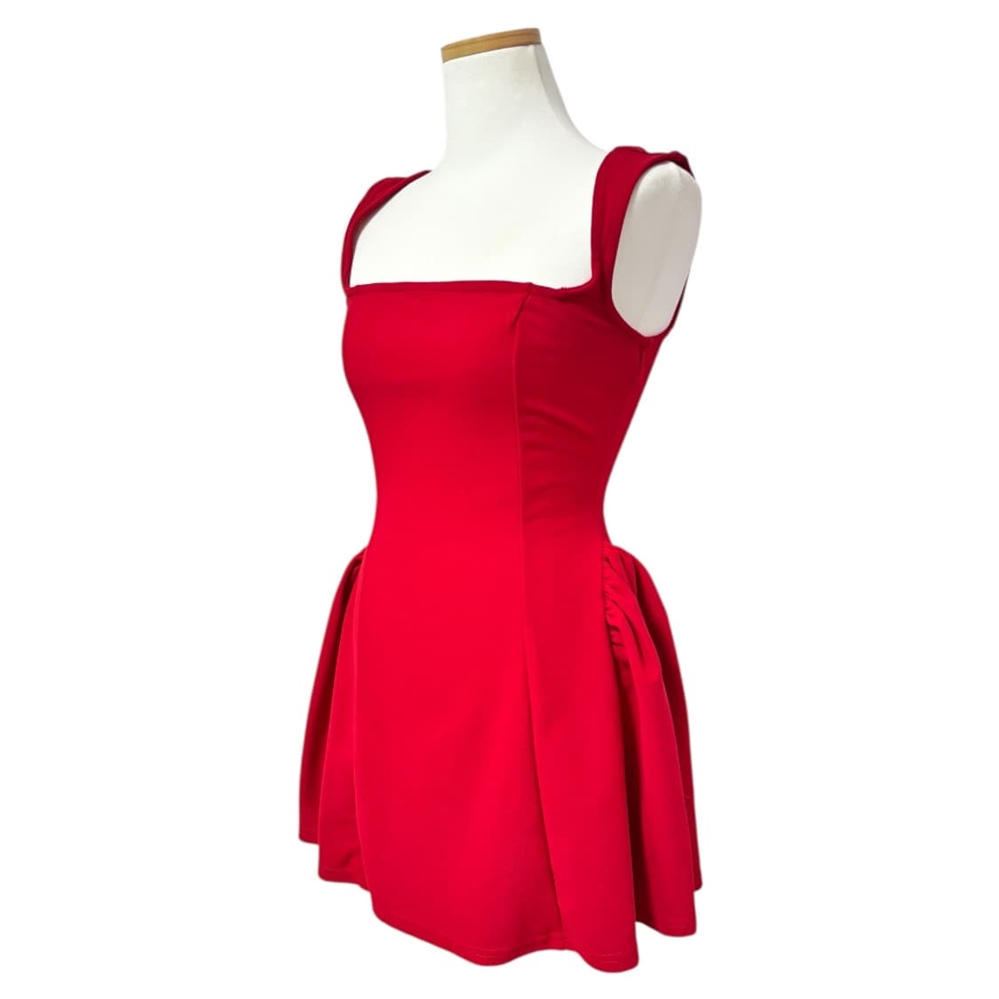 레드 스퀘어넥 플레어 미니 원피스 상품이미지1