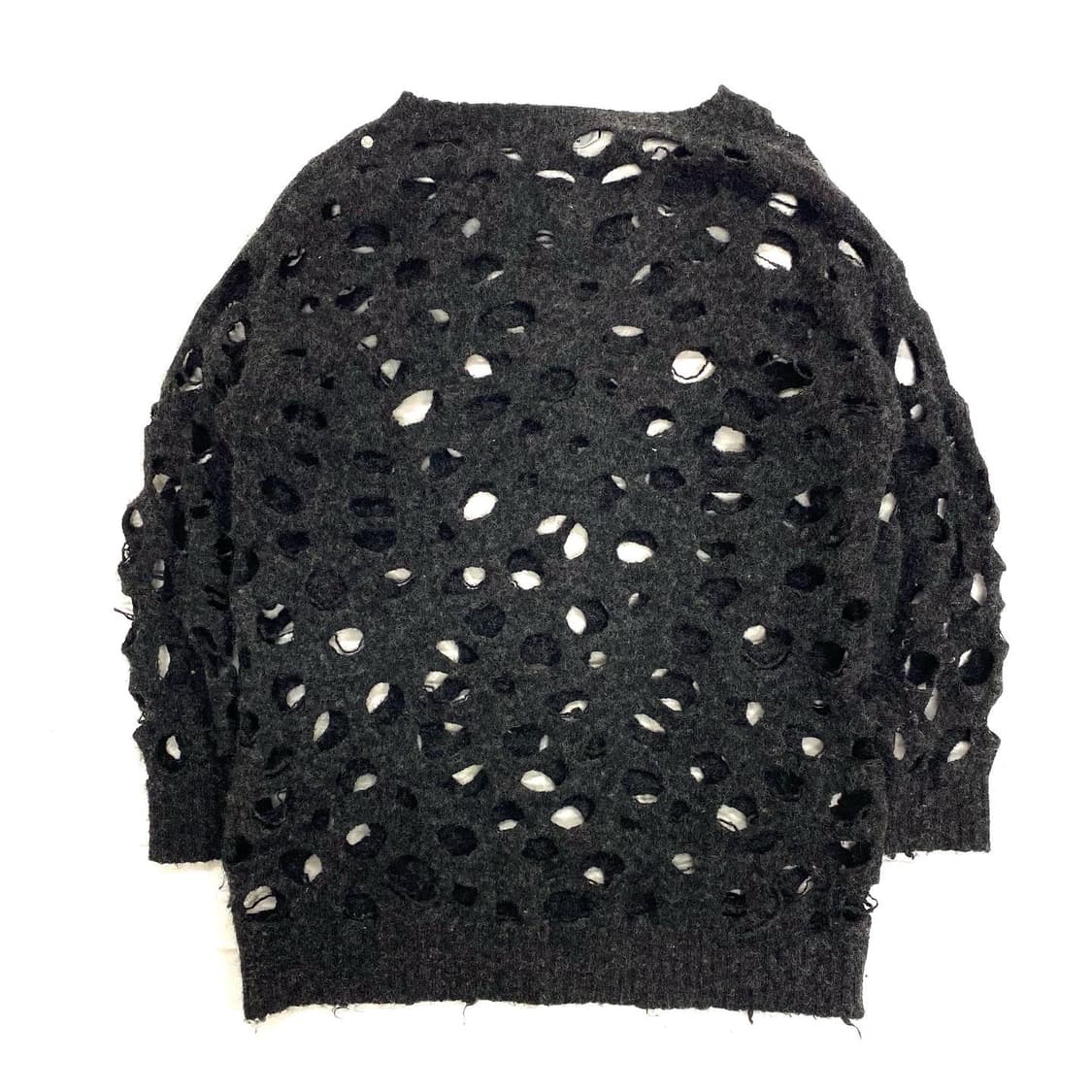 디젤 펀칭 디테일 그런지 니트 스웨터 상품이미지10