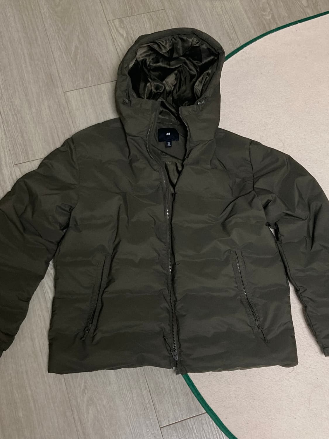 h&m 남자 레귤러핏 퍼프 재킷 판매 (다크 카키색상) 상품이미지1