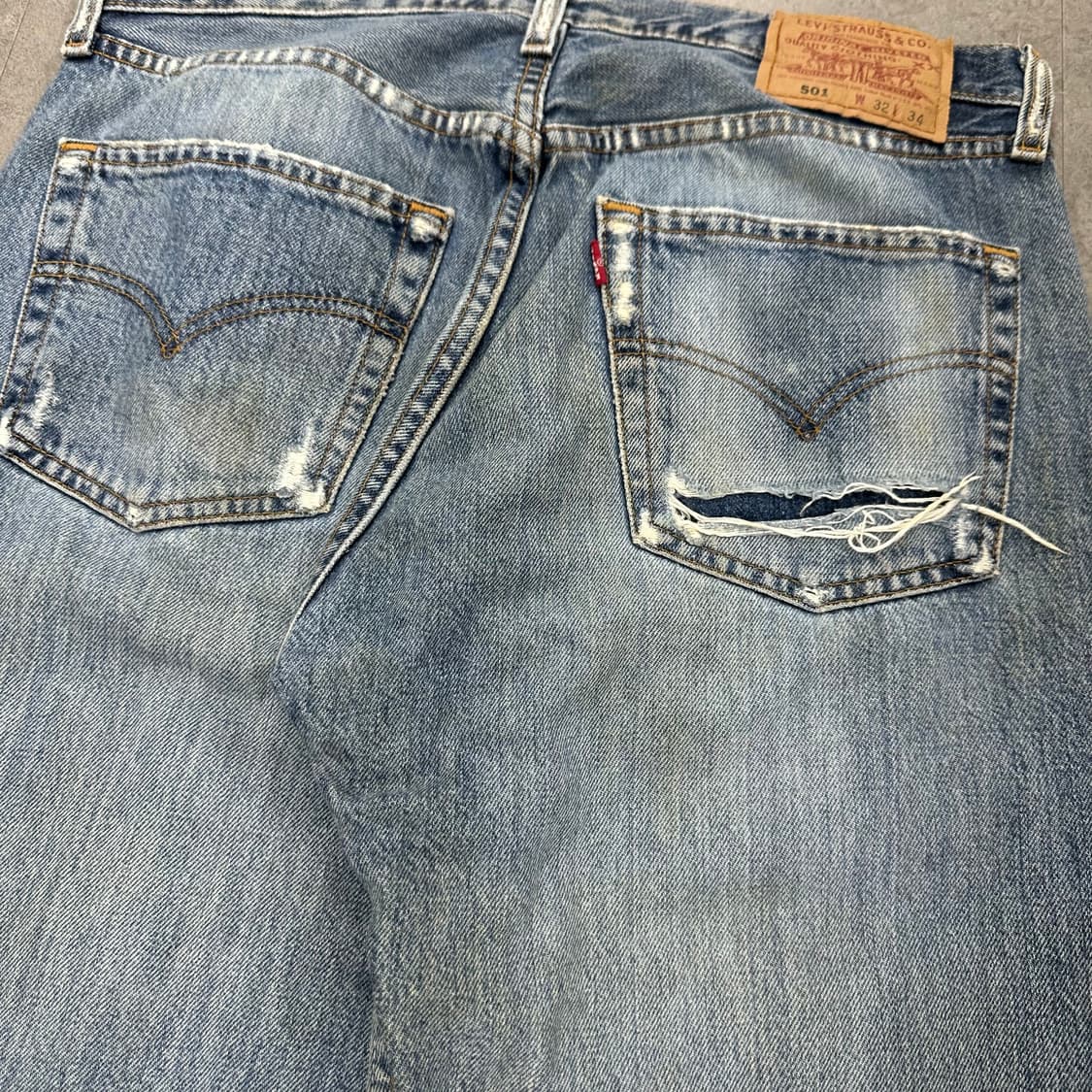 32 리바이스 501 남자 디스트로이드 워싱 데님 청바지 상품이미지5