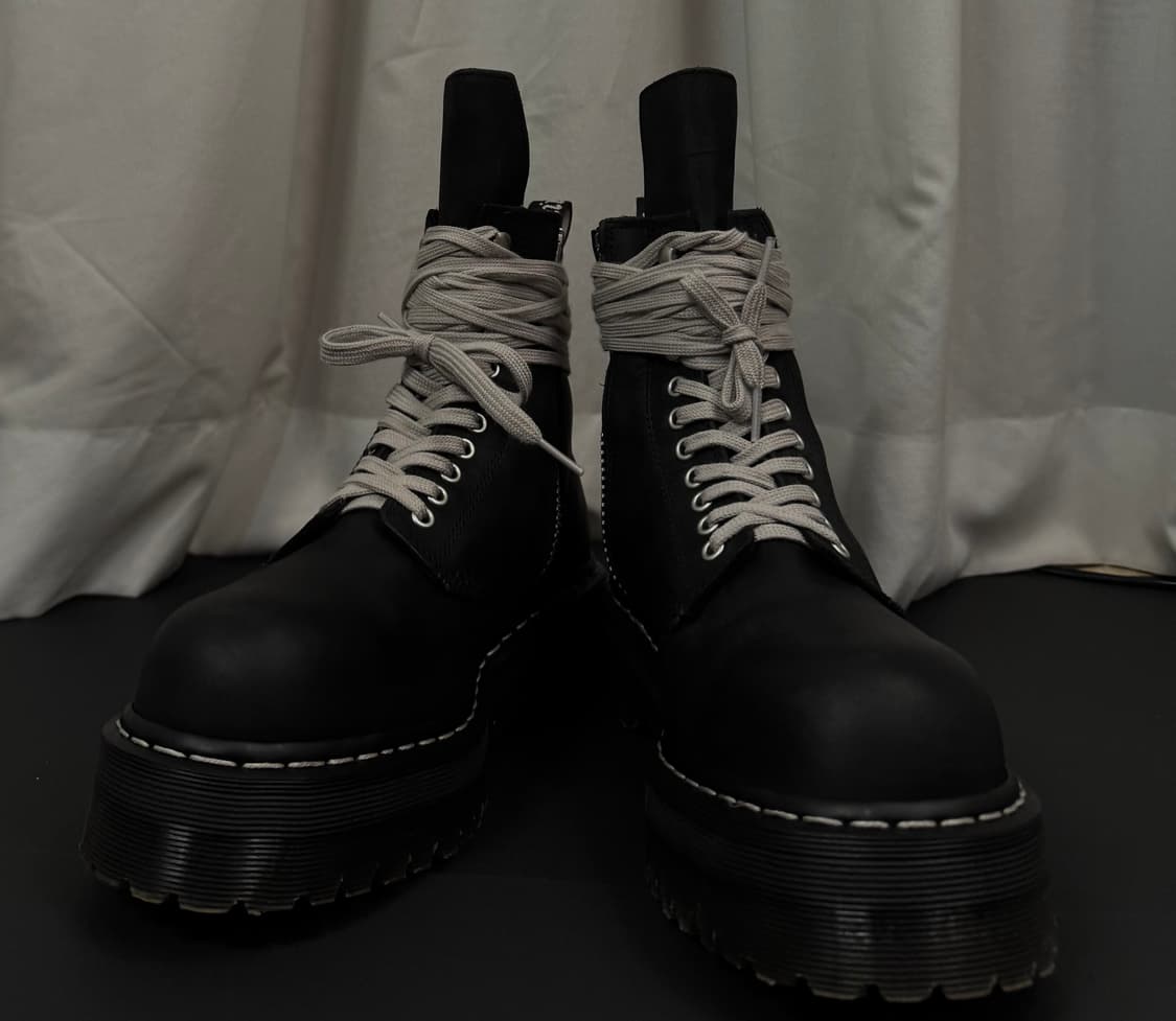 릭오웬스 x 닥터마틴 블랙 레이스업 부츠 상품이미지2