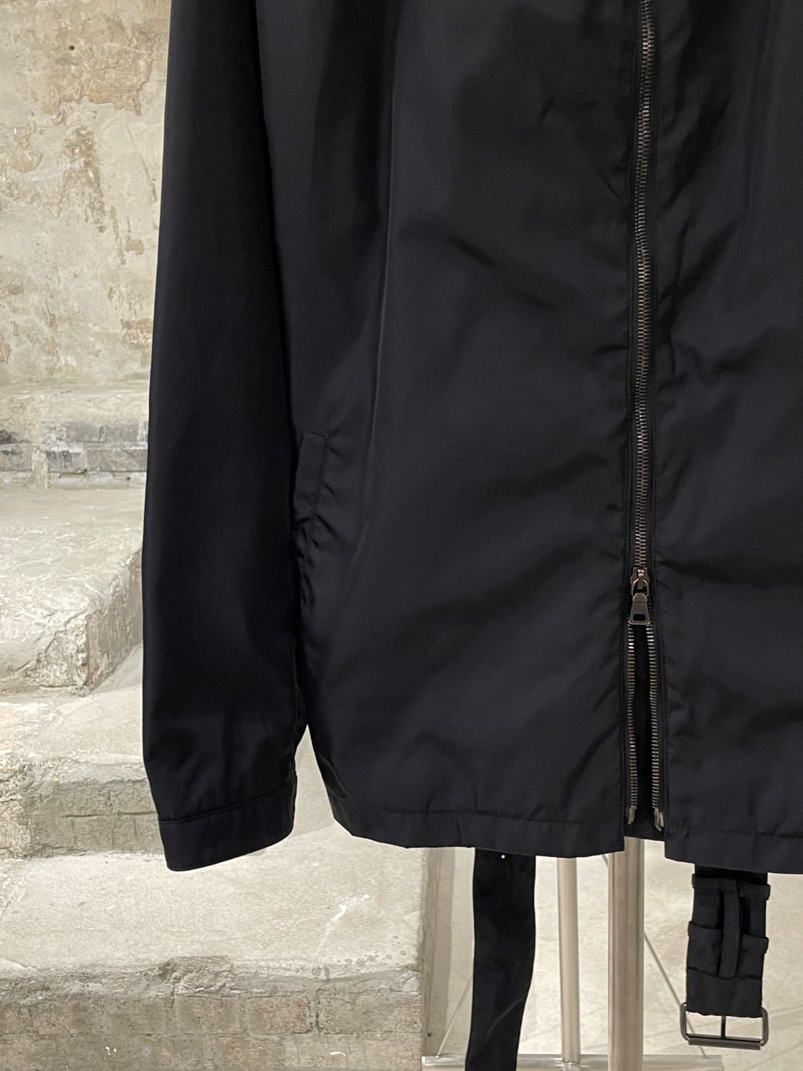 프라다 블랙 램스킨 요크 투 웨이 집업 나일론 롱 자켓 상품이미지4