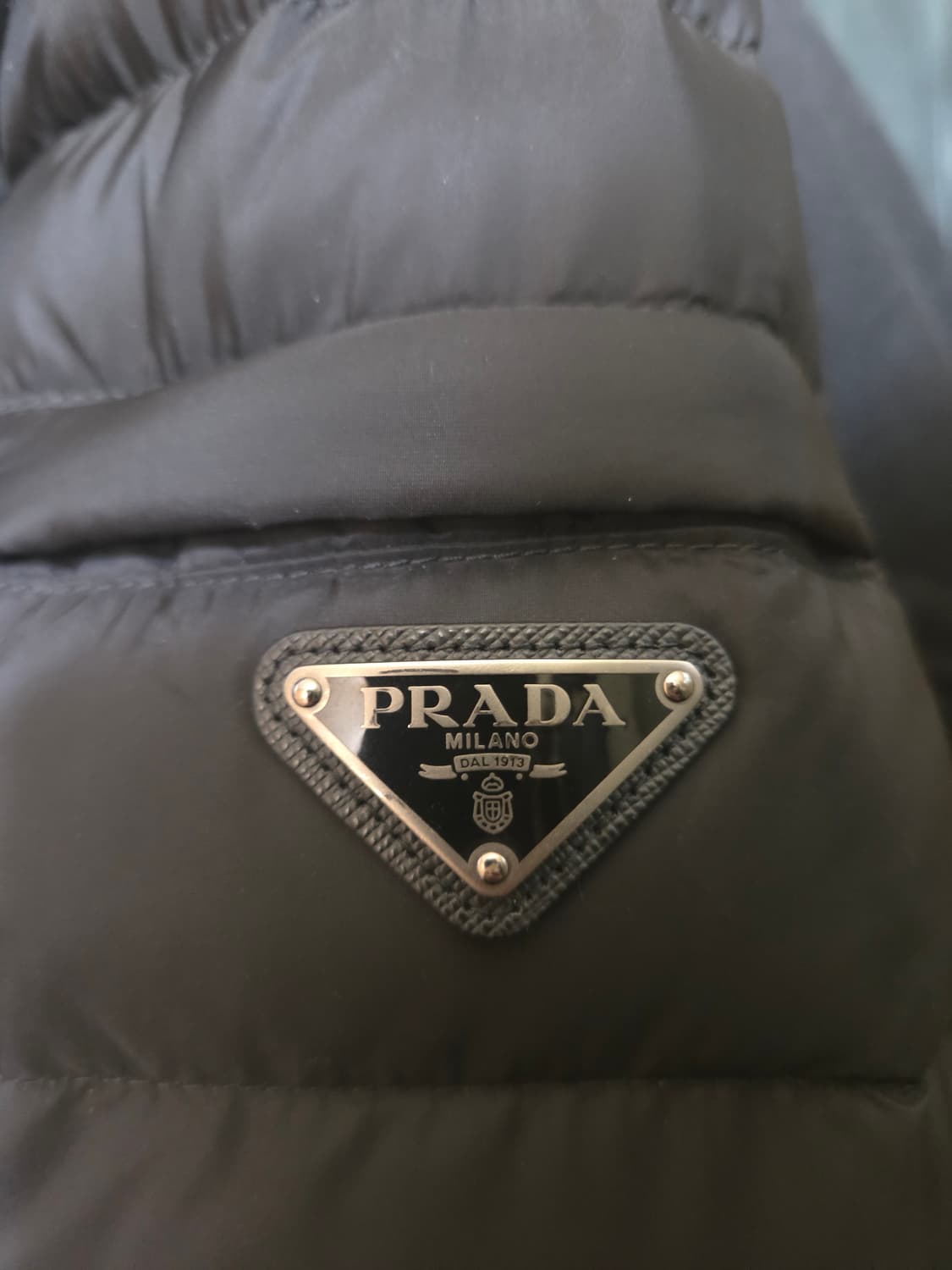 프라다sgy091 블랙패딩 52 상품이미지3