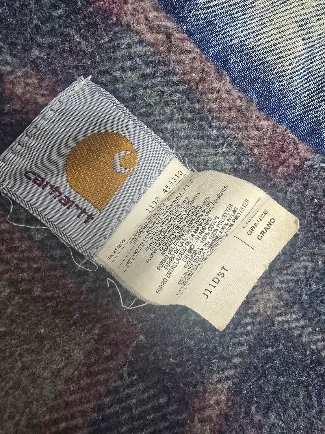 칼하트 j11 데님 블랭킷 트러커 상품이미지4