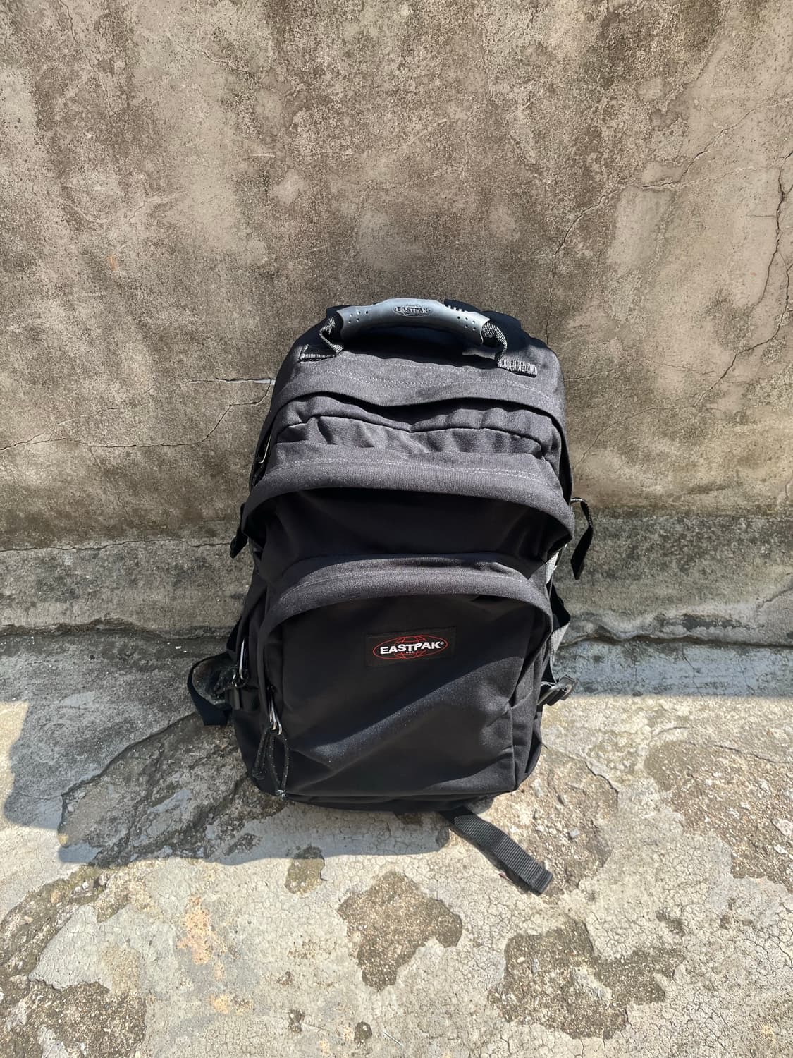 이스트팩 EASTPAK 프로바이더 백팩 상품이미지1