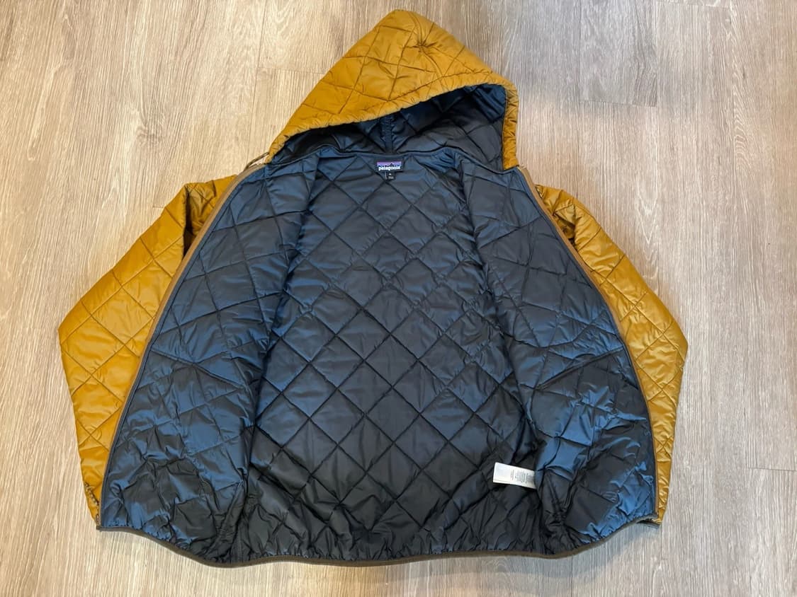 파타고니아 다이아몬드 퀼티드 봄버 후디 쉘터 브라운 상품이미지4