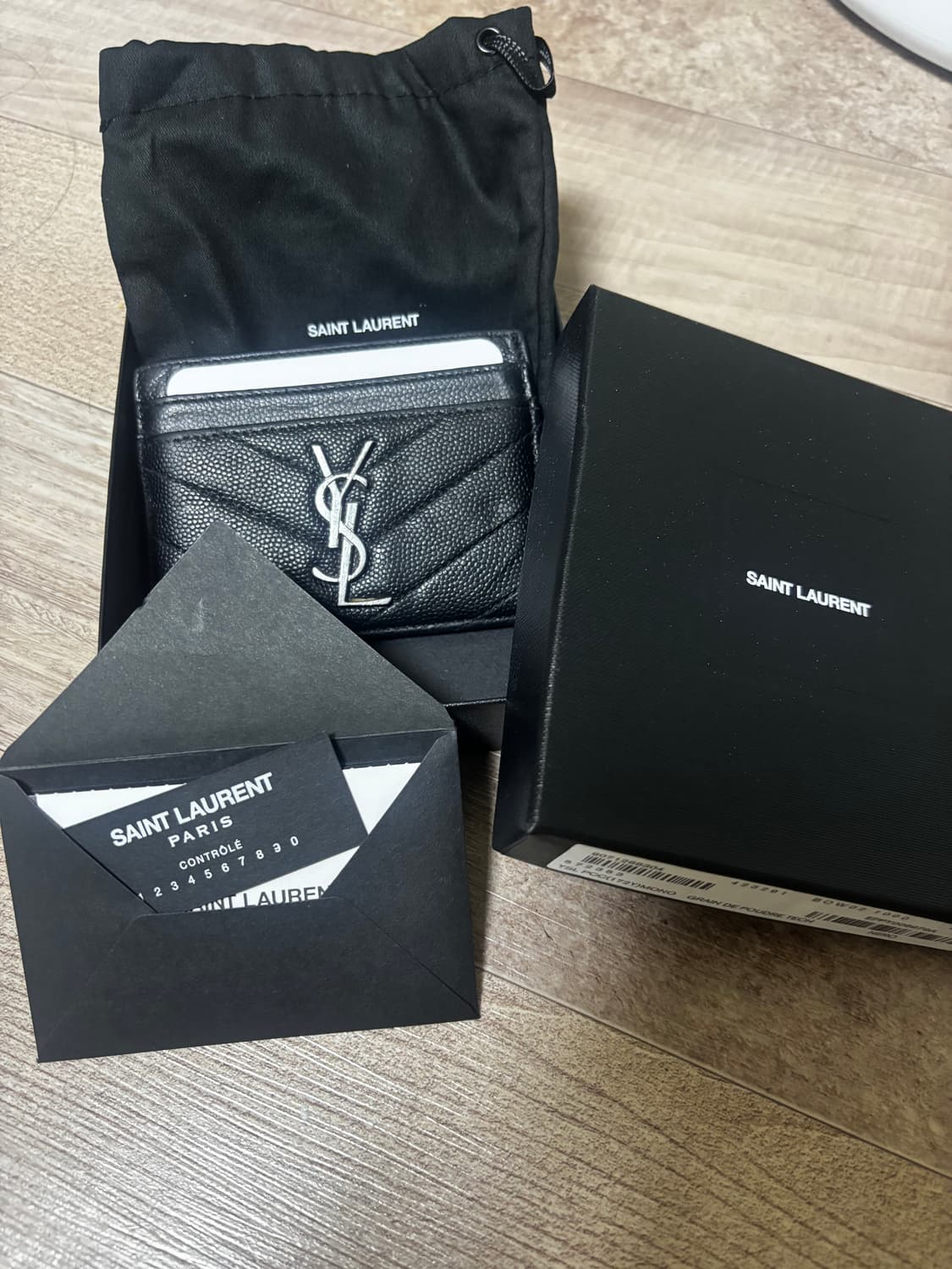 입생로랑 카드지갑 상품이미지3