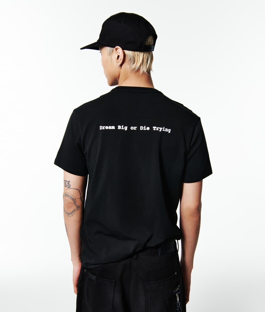 엑슬림 EP.7 SYNOPSIS 01 T-SHIRT 상품이미지1