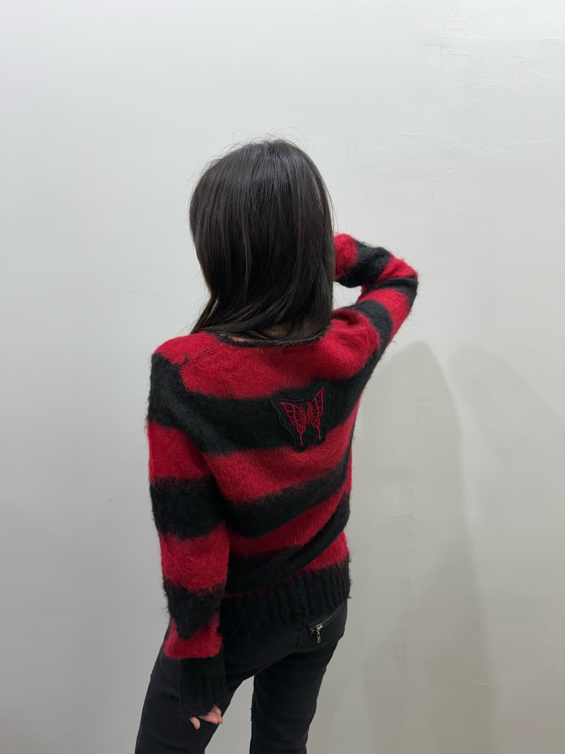 블랙피스나우 버터플라이 패치 스트라이프 니트 상품이미지6