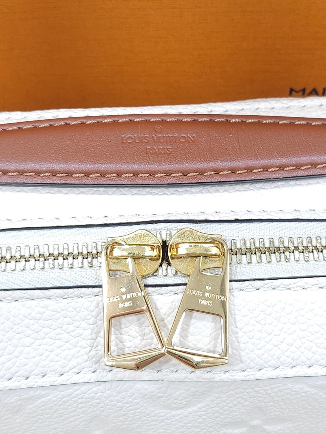 루이비통 앙프렝뜨 생통주 크림 상품이미지10