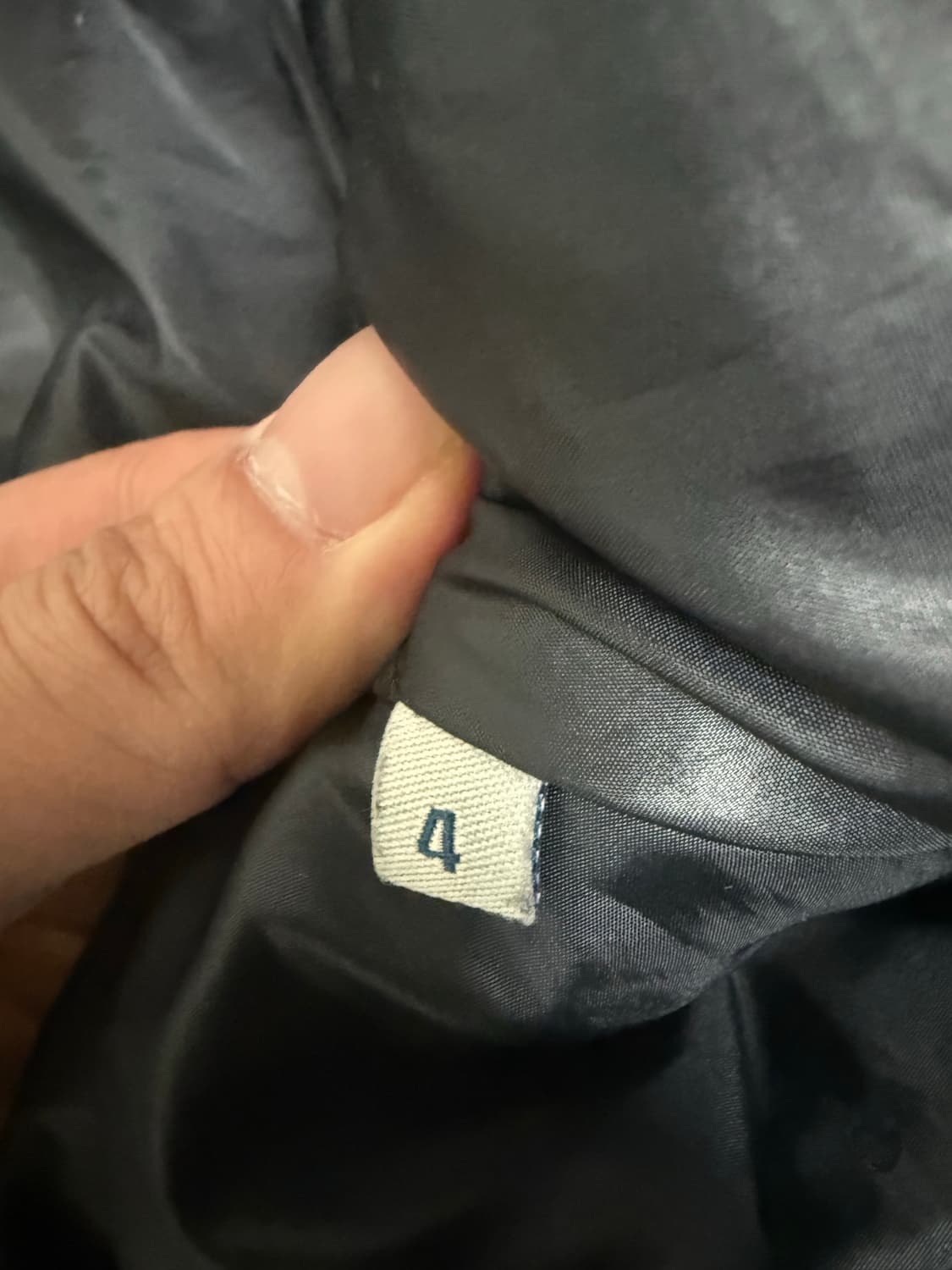 몽클레어 니트 패딩 4사이즈 사용감있음 싸게판매 상품이미지4