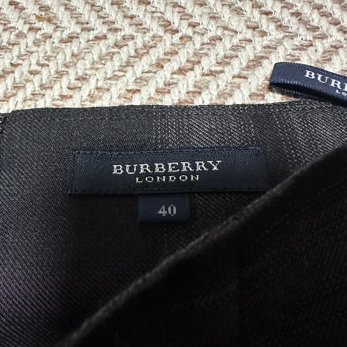 BURBERRYS japan made check skirt 상품이미지3