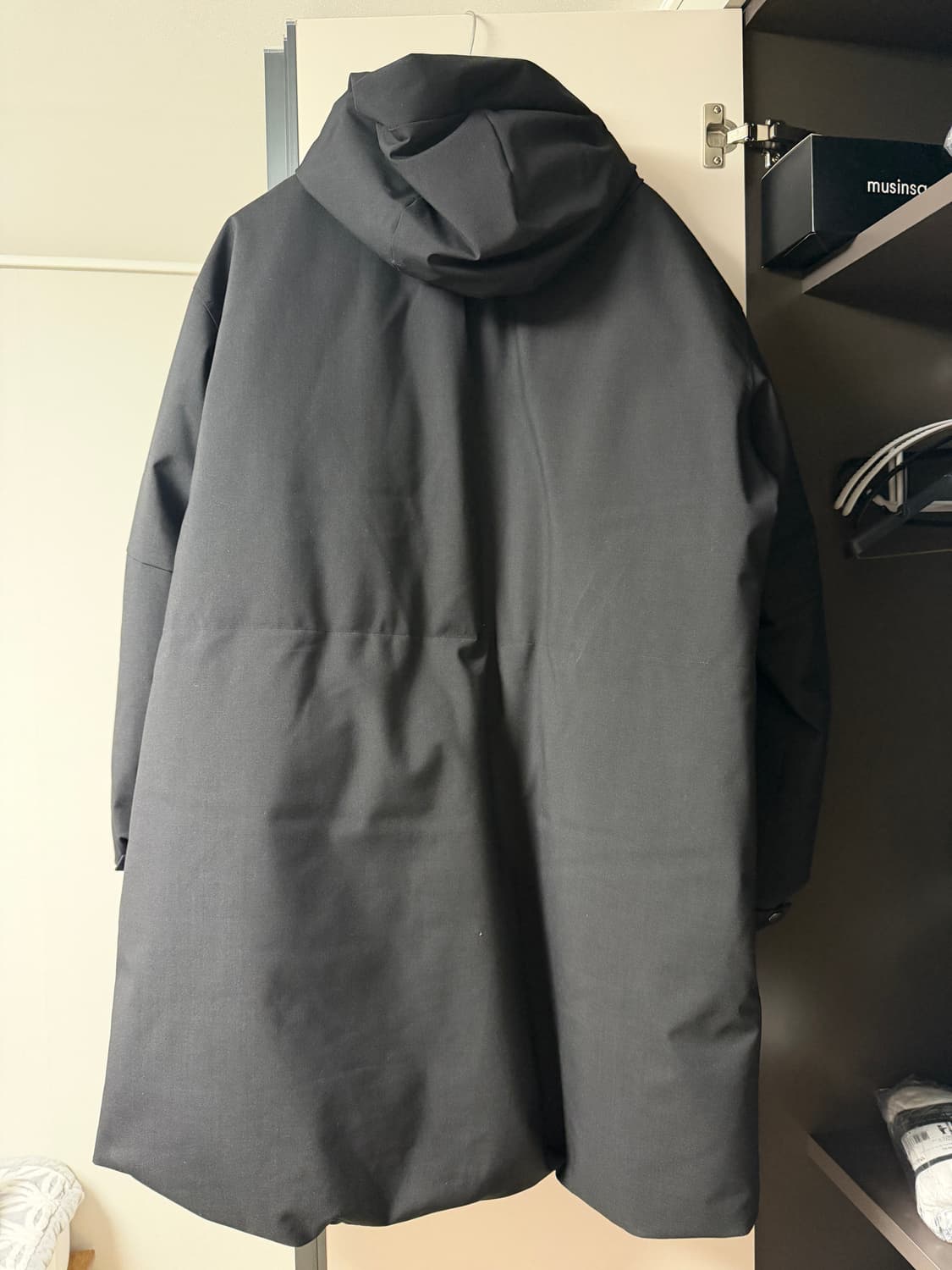 띠어리 Men Bond 2L Modern Down Parka - L사이즈 상품이미지2