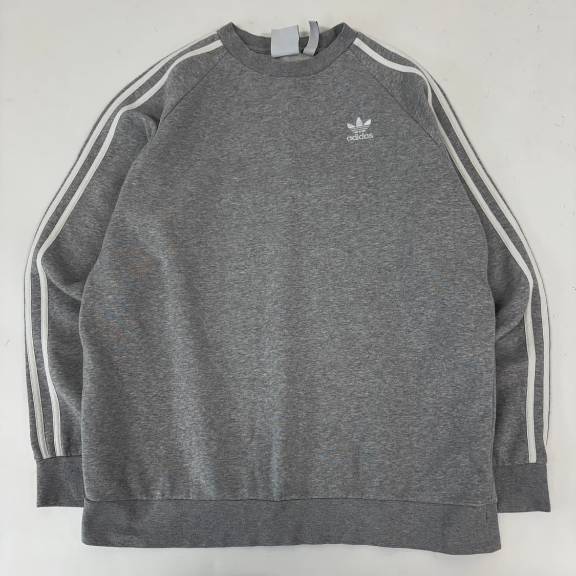 아디다스 맨투맨 상품이미지3