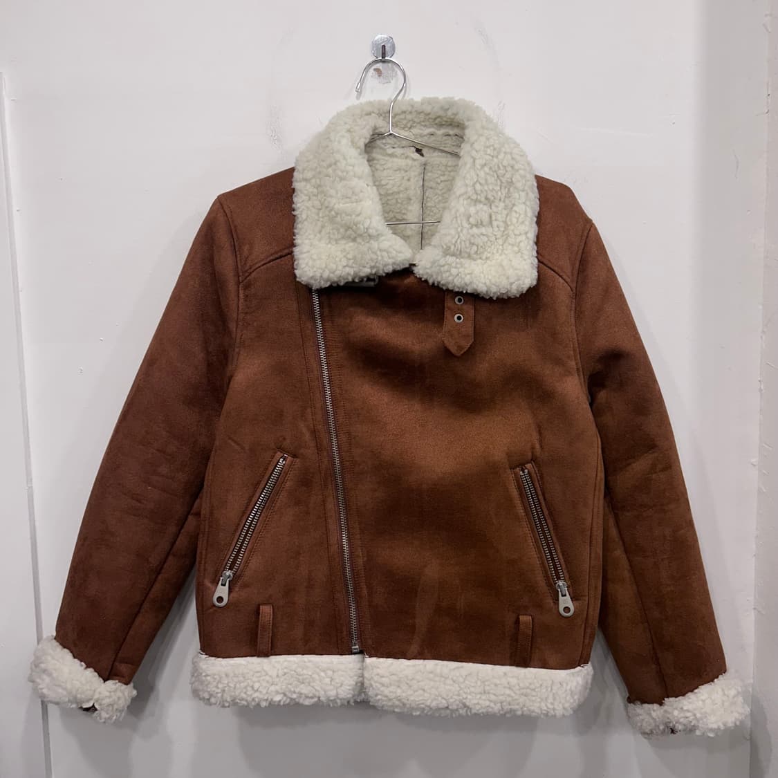 FRJ JEANS 양털 스웨이드 하이넥 사선 무스탕 상품이미지2