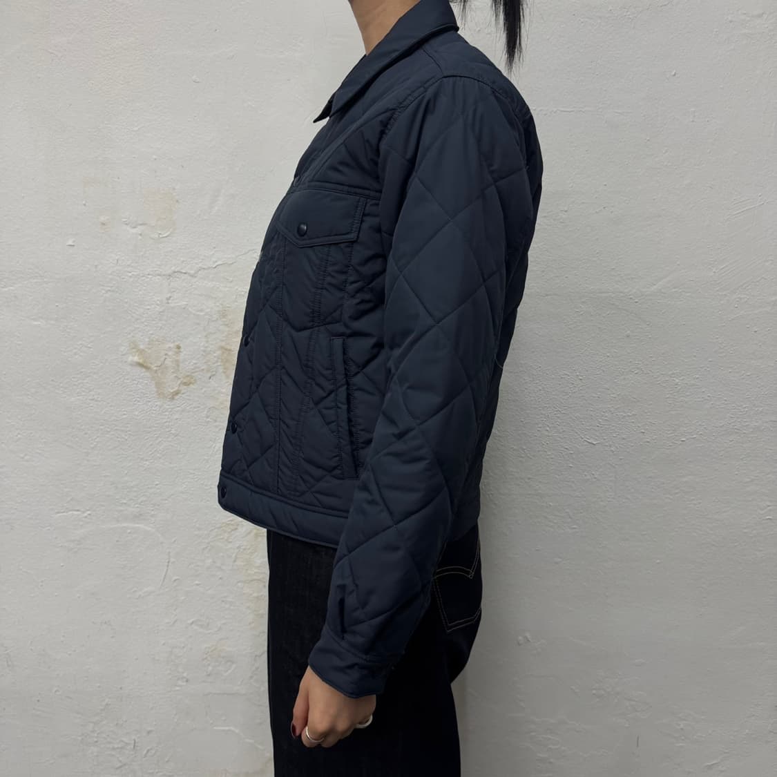 빔즈(BEAMS) 다크네이비컬러 폴리에스터 퀄팅 트러커 자켓 상품이미지2