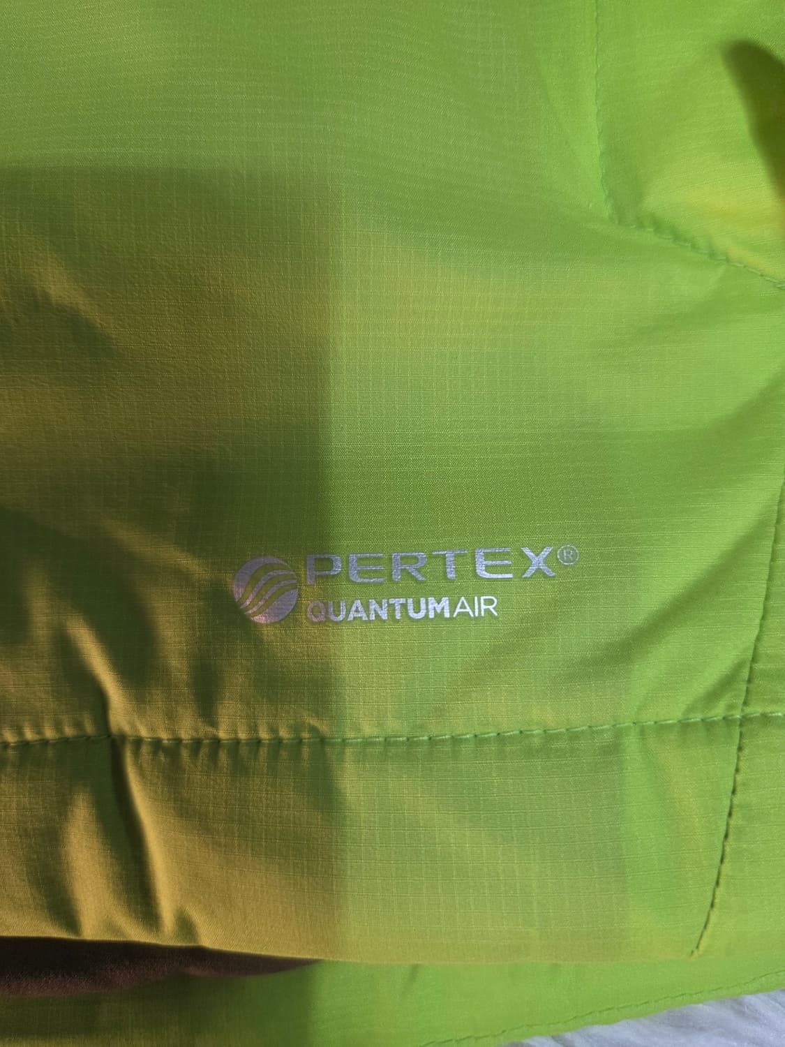 마무트 라이트 그린 바람막이 자켓 상품이미지3