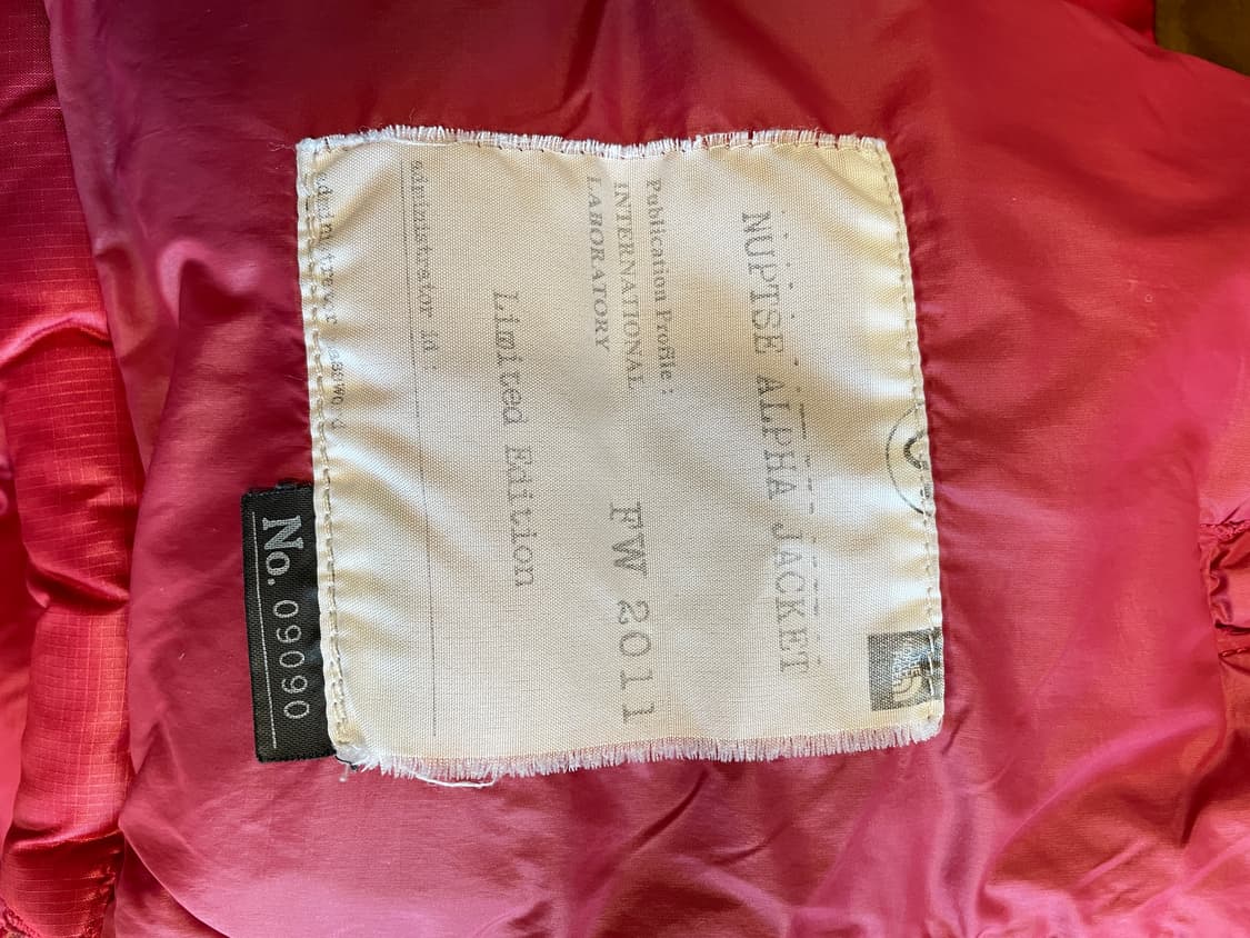 노스페이스 눕시 700LTD 한정판 패딩 상품이미지6