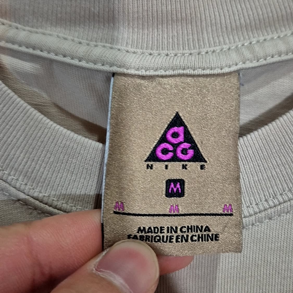 나이키 ACG 빅로고 반팔티 상품이미지3