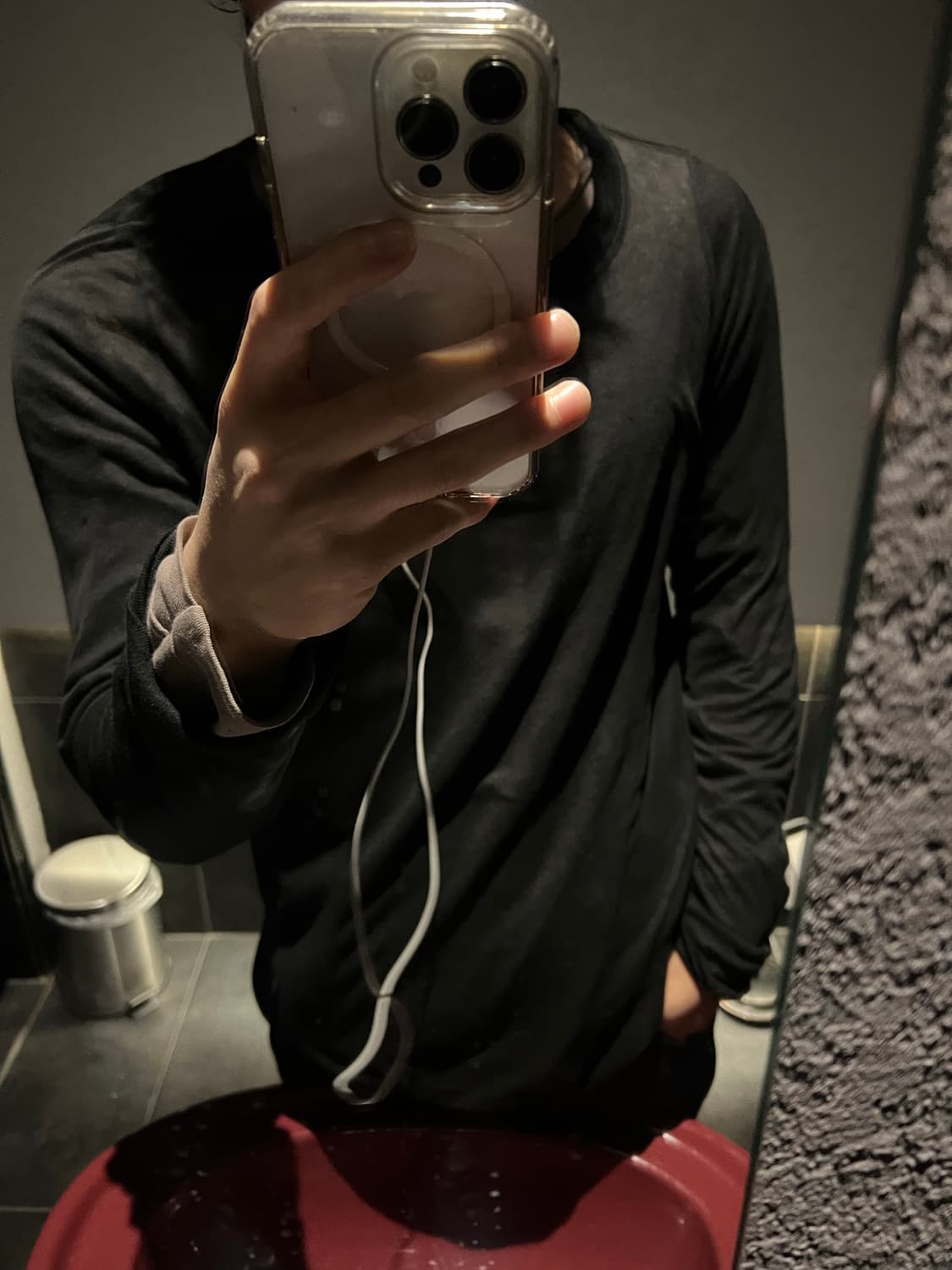 릭오웬스 롱슬리브 나우아임영님 착용 상품이미지2