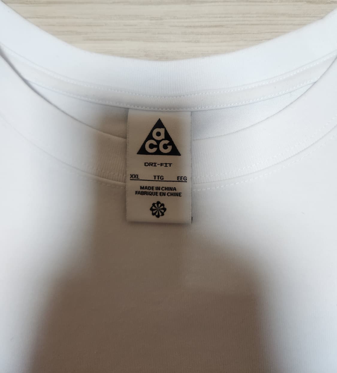 [나이키] ACG LBR 화이트 반팔티셔츠 XXL 상품이미지3