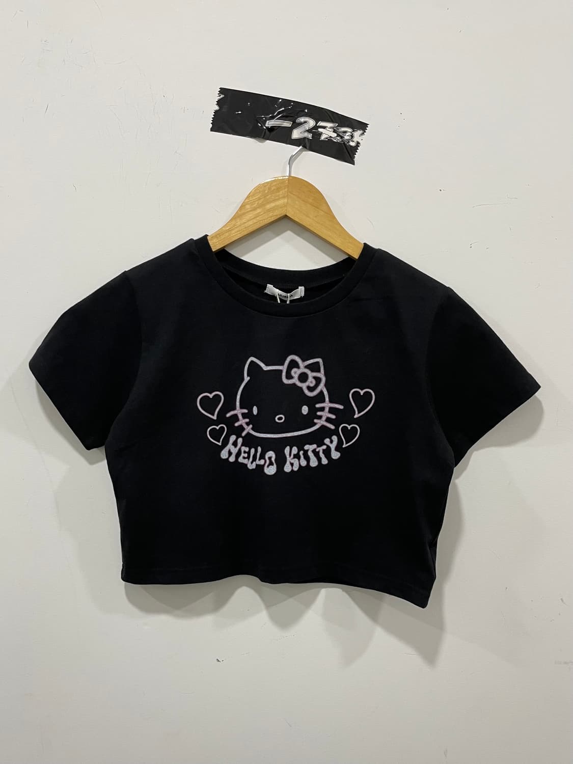(데드스탁)MURUA X Hello Kitty헬로키티50주년 크롭반팔 상품이미지2