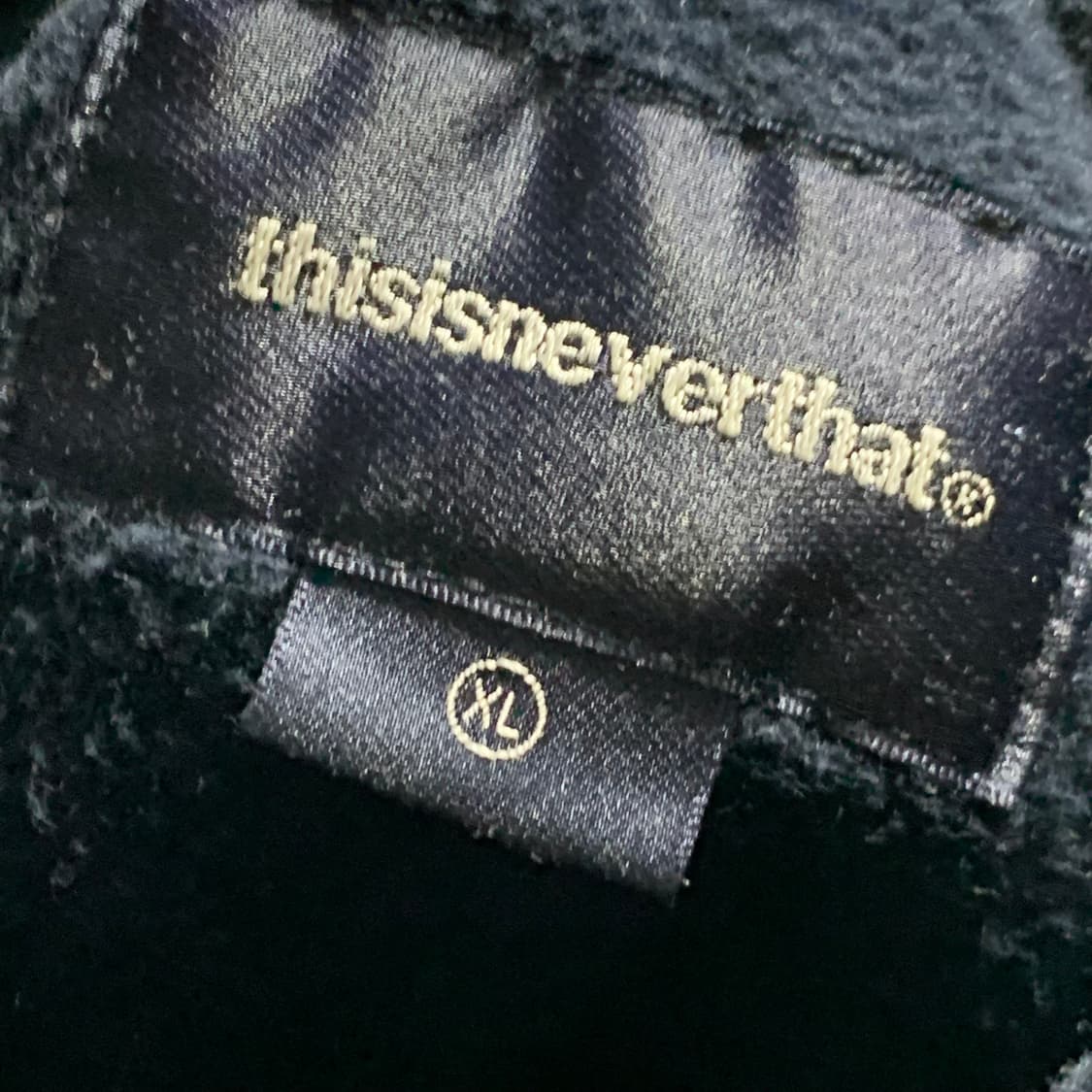 디스이즈네버댓 네이비 후드티   상품이미지3