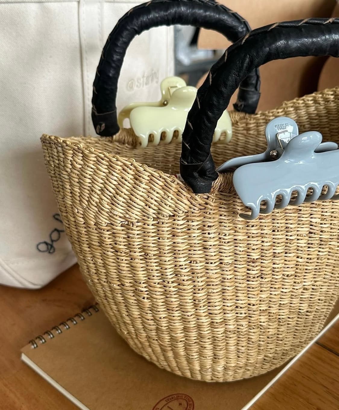 UNDO 헤어 클립 (Pale Blue) 상품이미지3