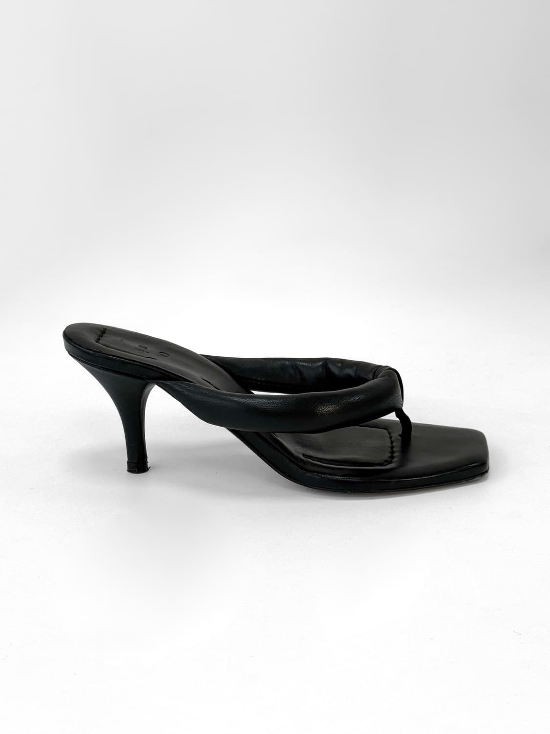 IRO Padded Leather Flip-Flop Heels 상품이미지5