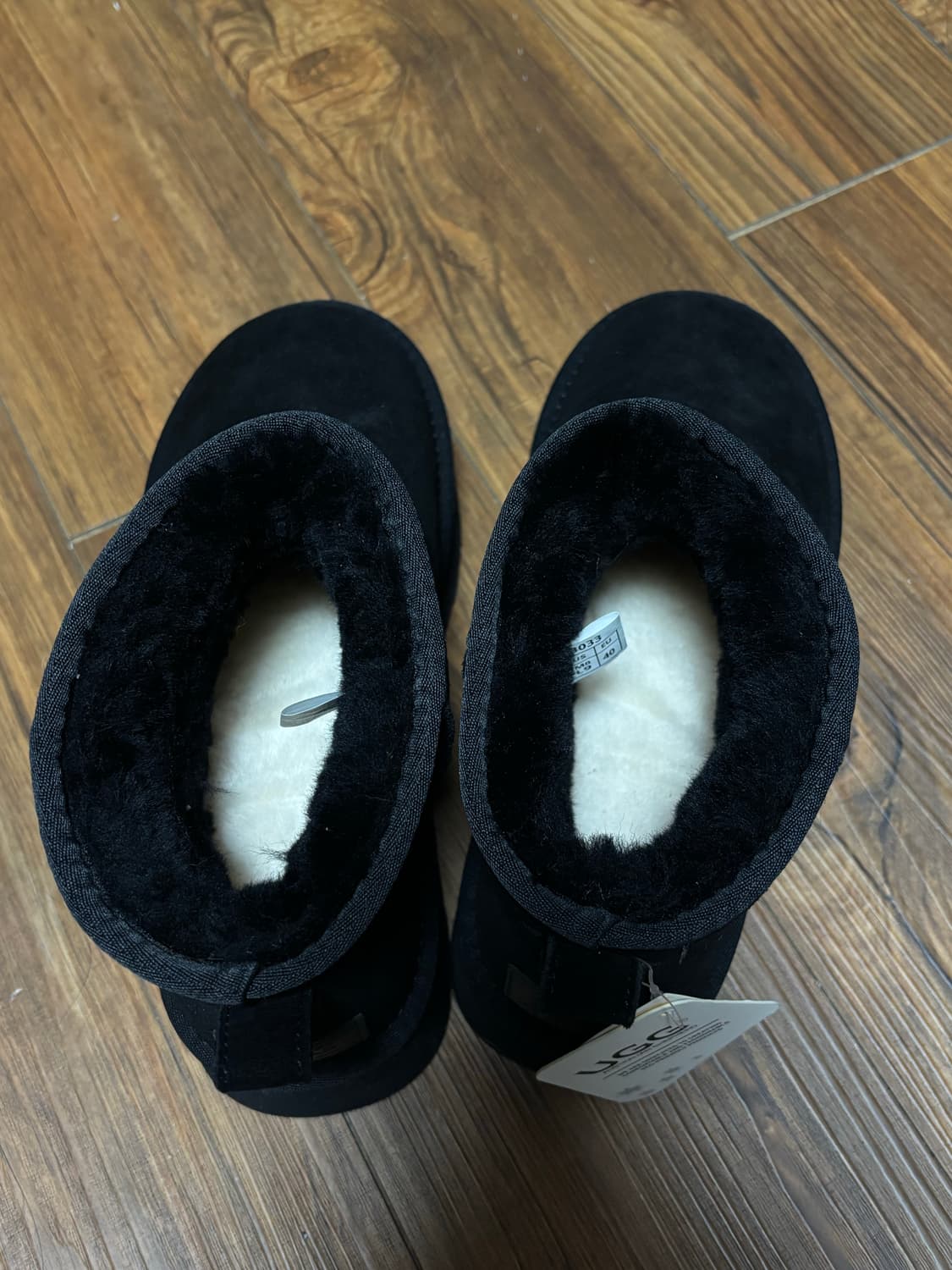 호주정품 어그플랫폼 블랙 울트라미니 어그부츠 250 새상품 상품이미지3