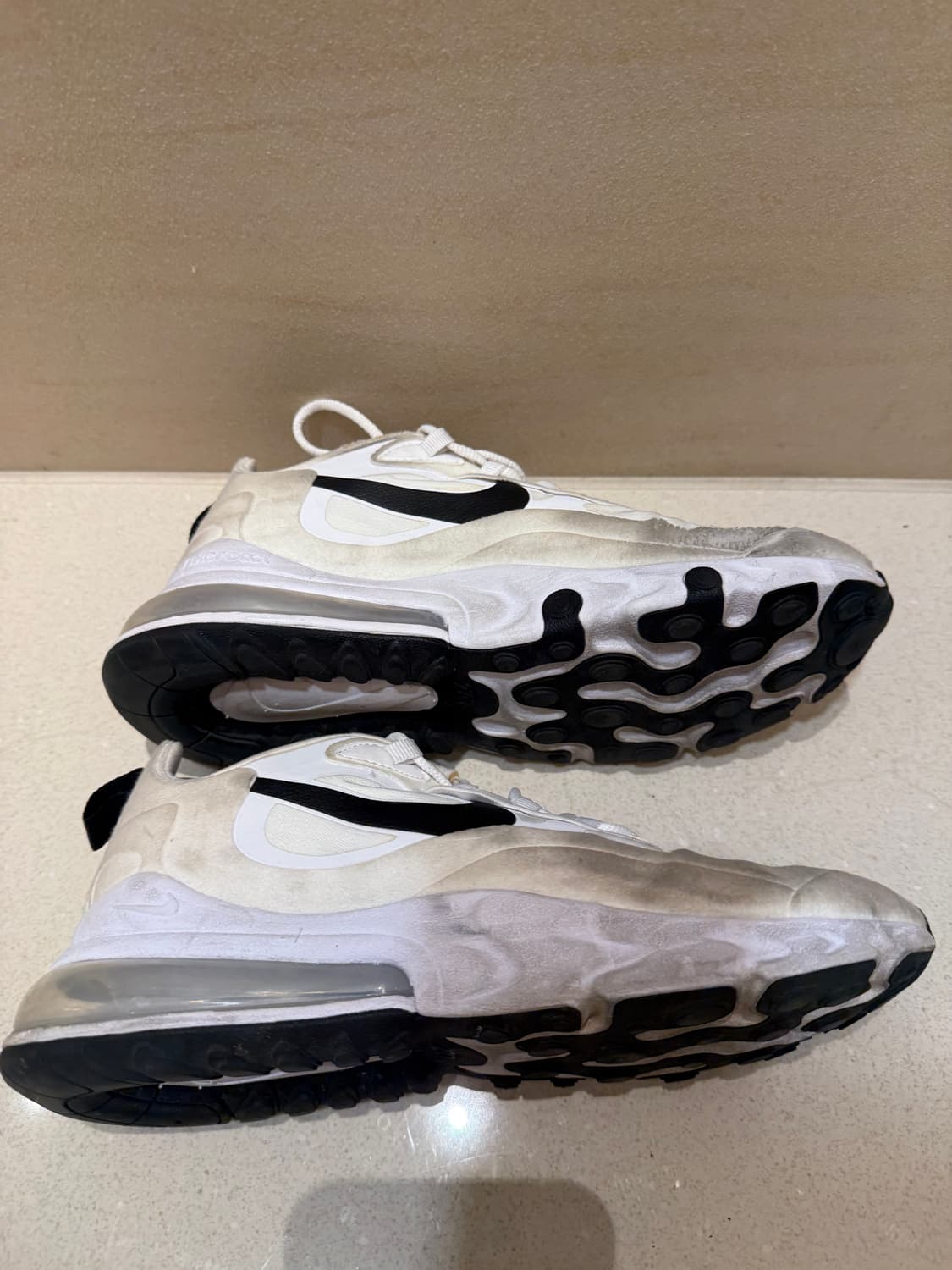 나이키 에어맥스 245 리액트 운동화 러닝화 헬스 피트니스 스니커즈 아디 상품이미지2