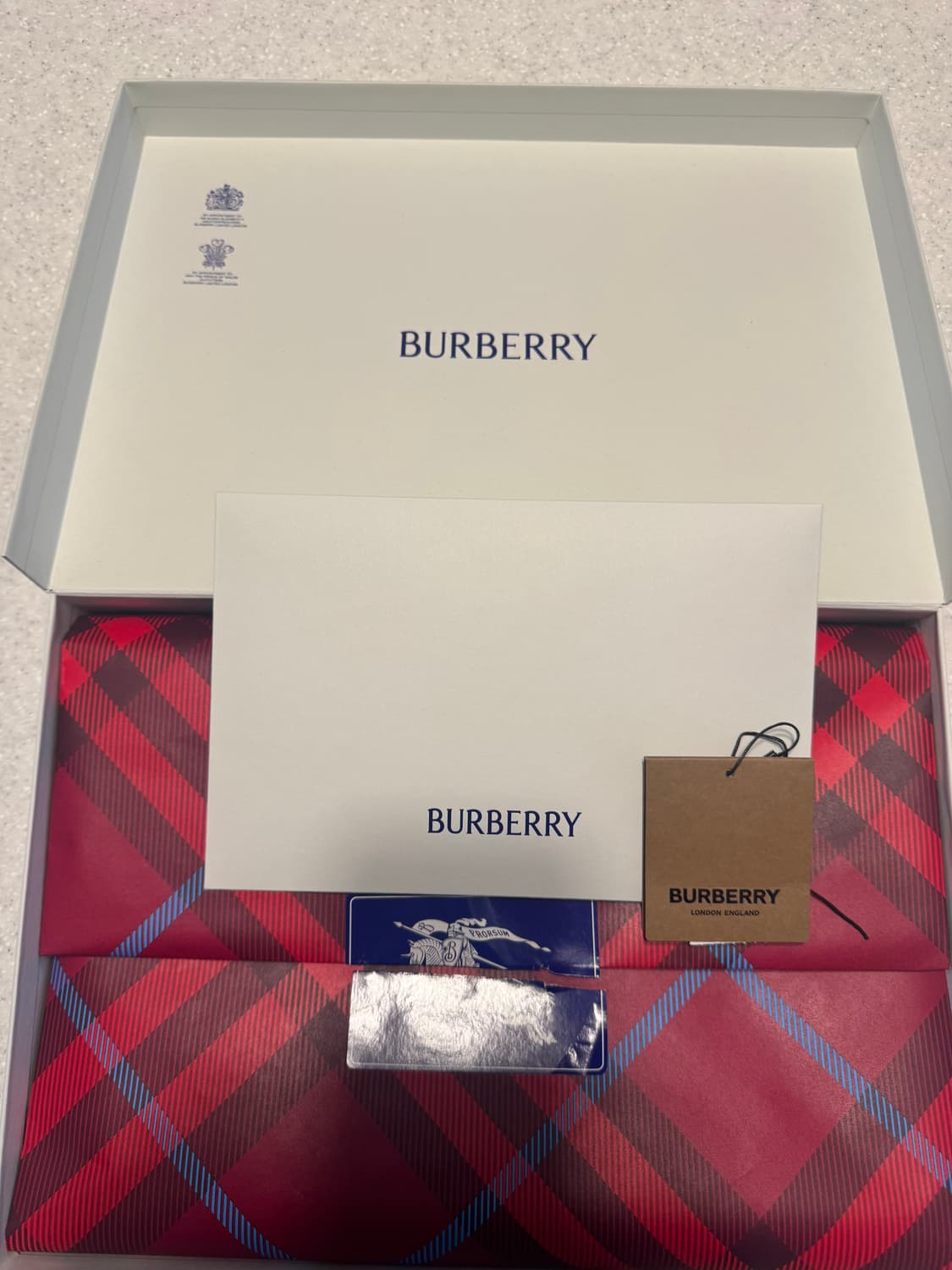 버버리 캐시미어 체크 머플러 목도리 / 버버리공홈 풀셋 상품이미지4