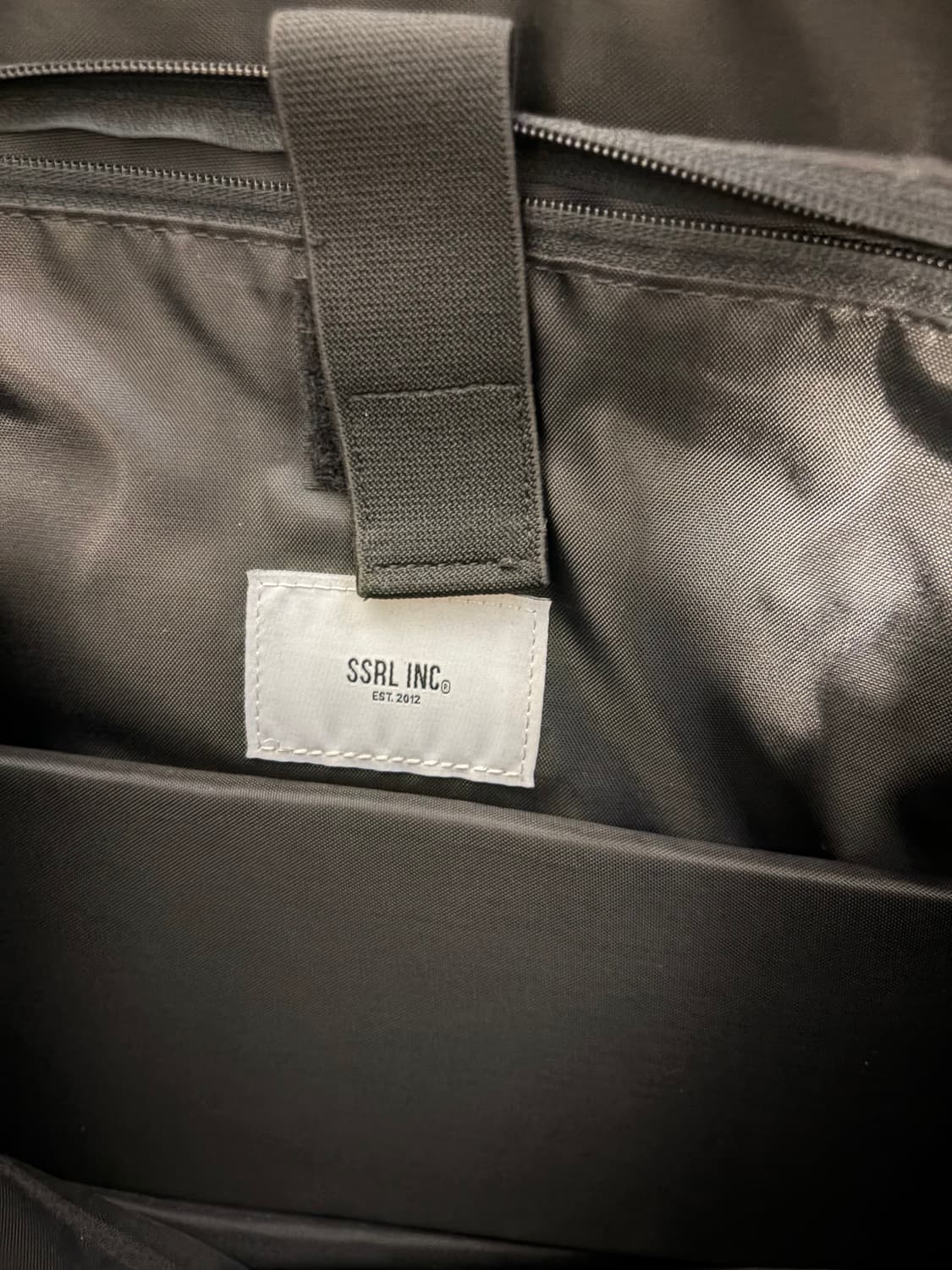 [상태 S급] SSRL 듀얼 포켓 메신저 백 상품이미지5