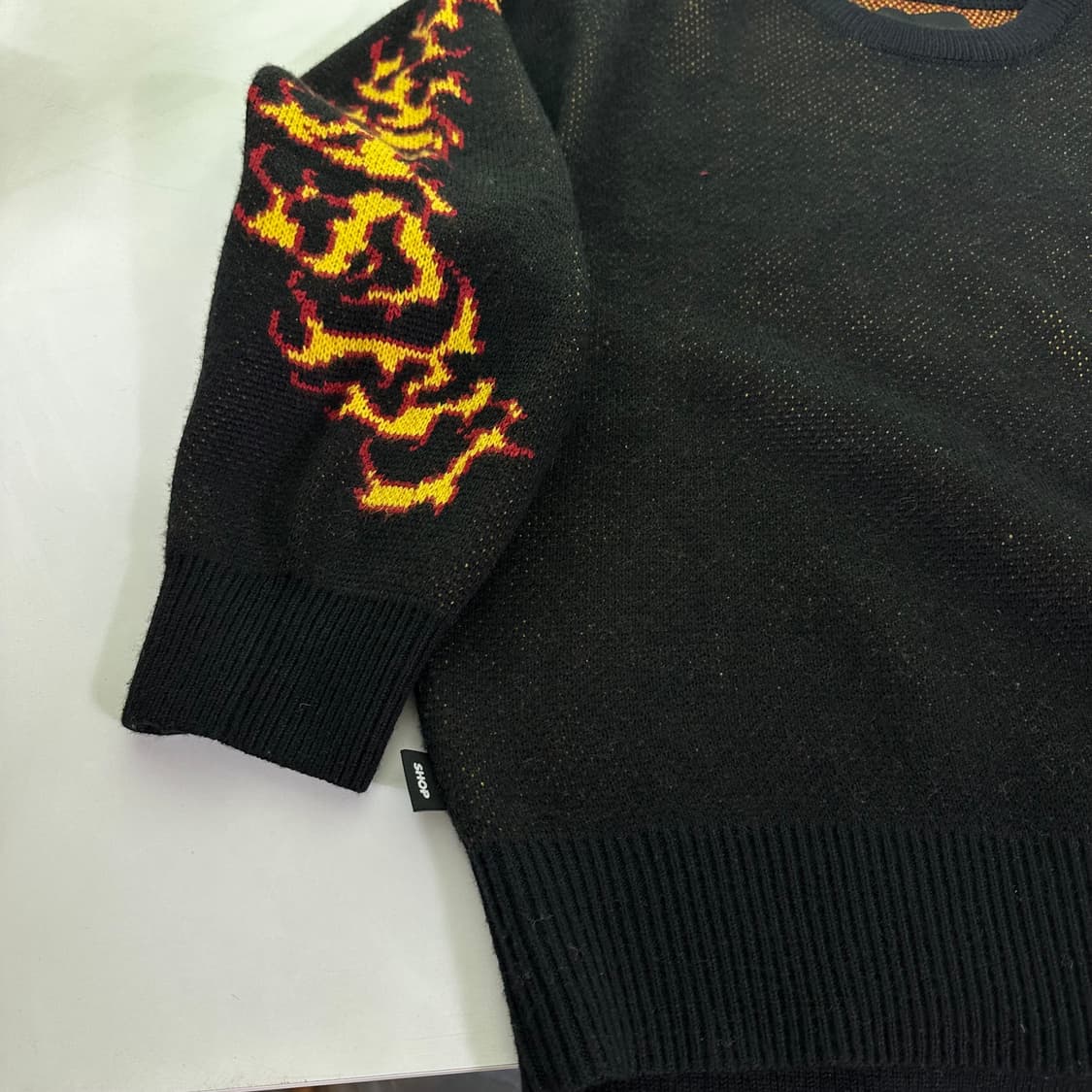 OS 인세인개러지 루즈오버핏 블랙 암로고 울 라운드니트 상품이미지3