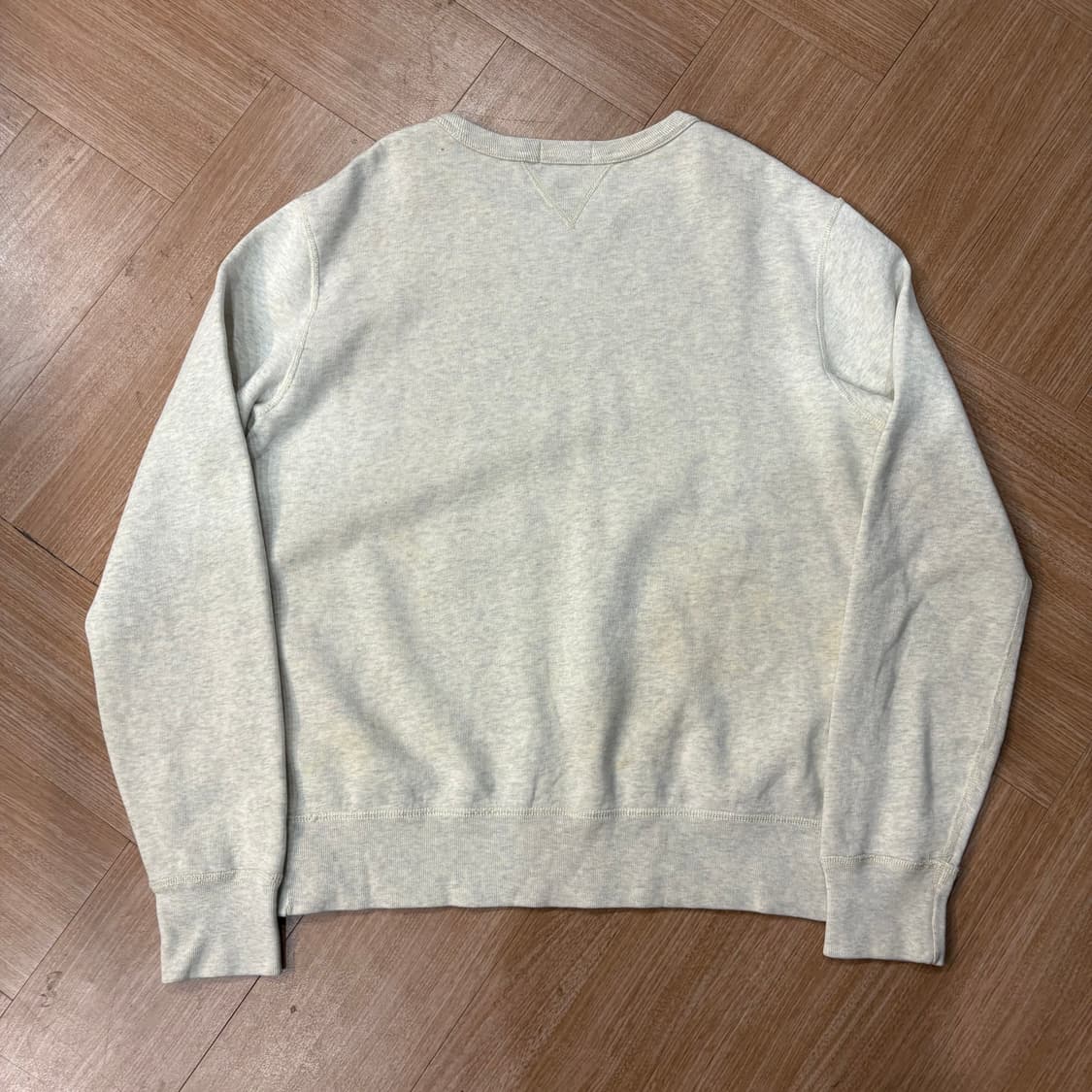 폴로 랄프로렌 오트밀 페이딩 스웻셔츠 상품이미지4