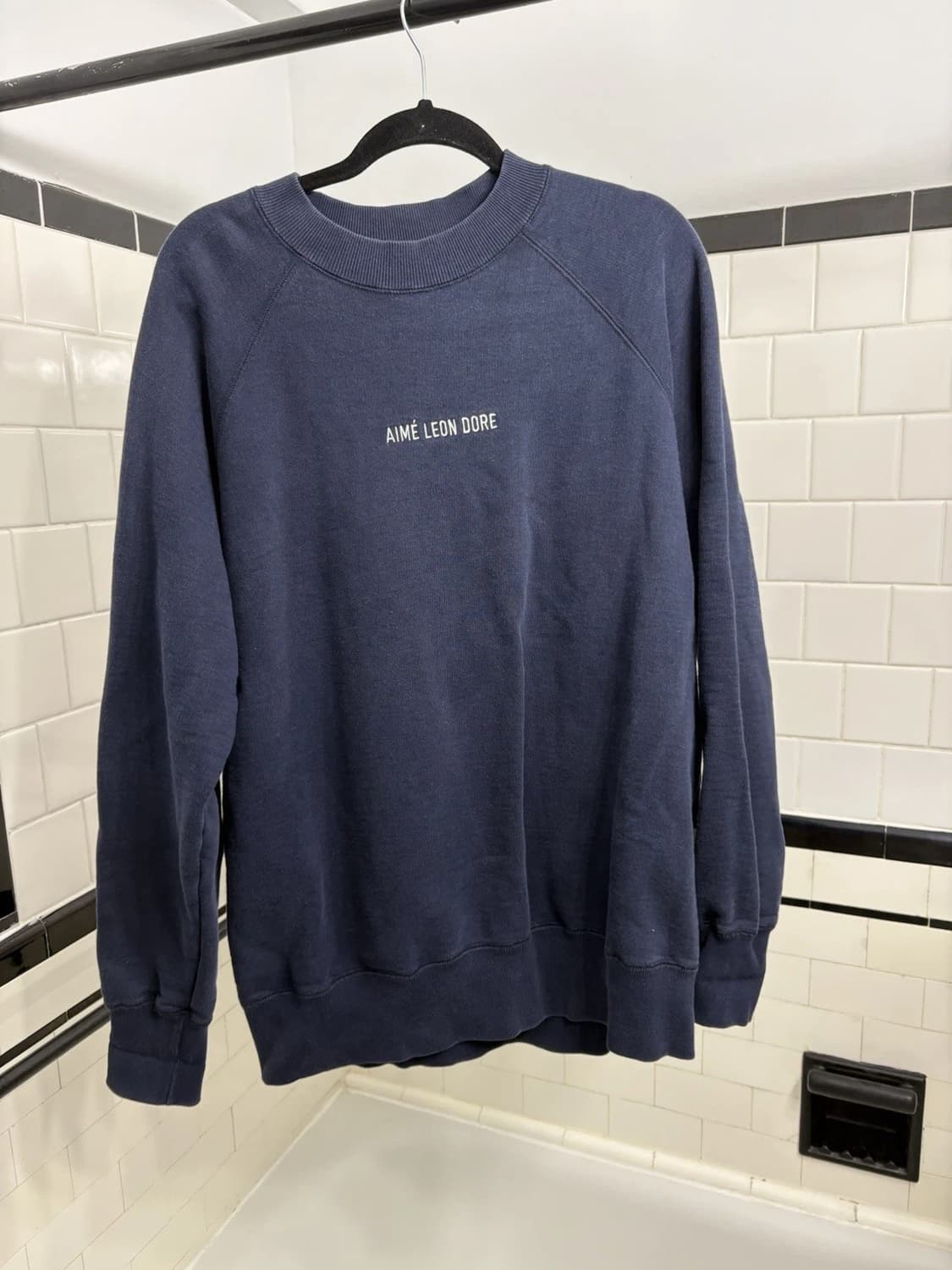 에임 레온 도르 네이비 크루넥 스웨트셔츠 상품이미지1