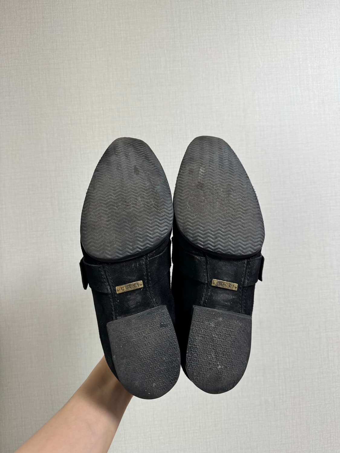 구찌 스웨이드 버클 로퍼 상품이미지4
