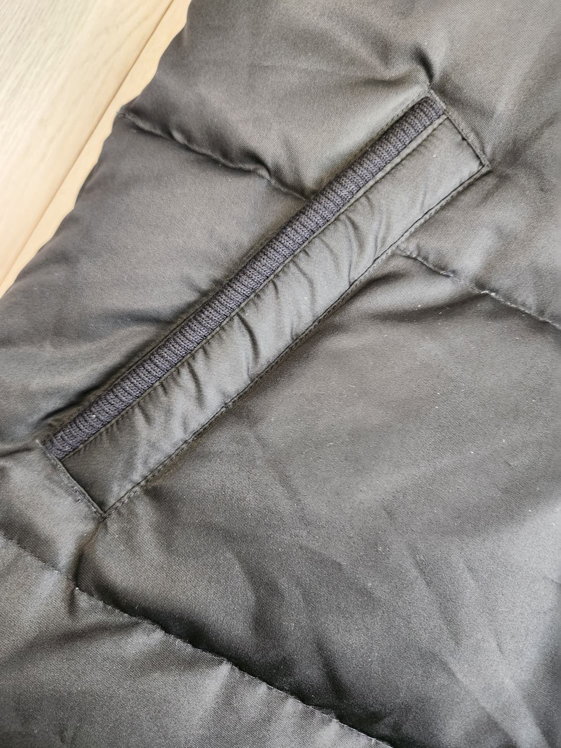 아식스 덕다운 패딩 사이즈95(m)

전체적으로 사용감 외에 오염없이 깨 상품이미지4