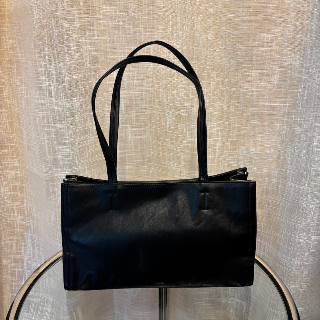 스탠드오일 오블롱 숄더백     상품이미지1