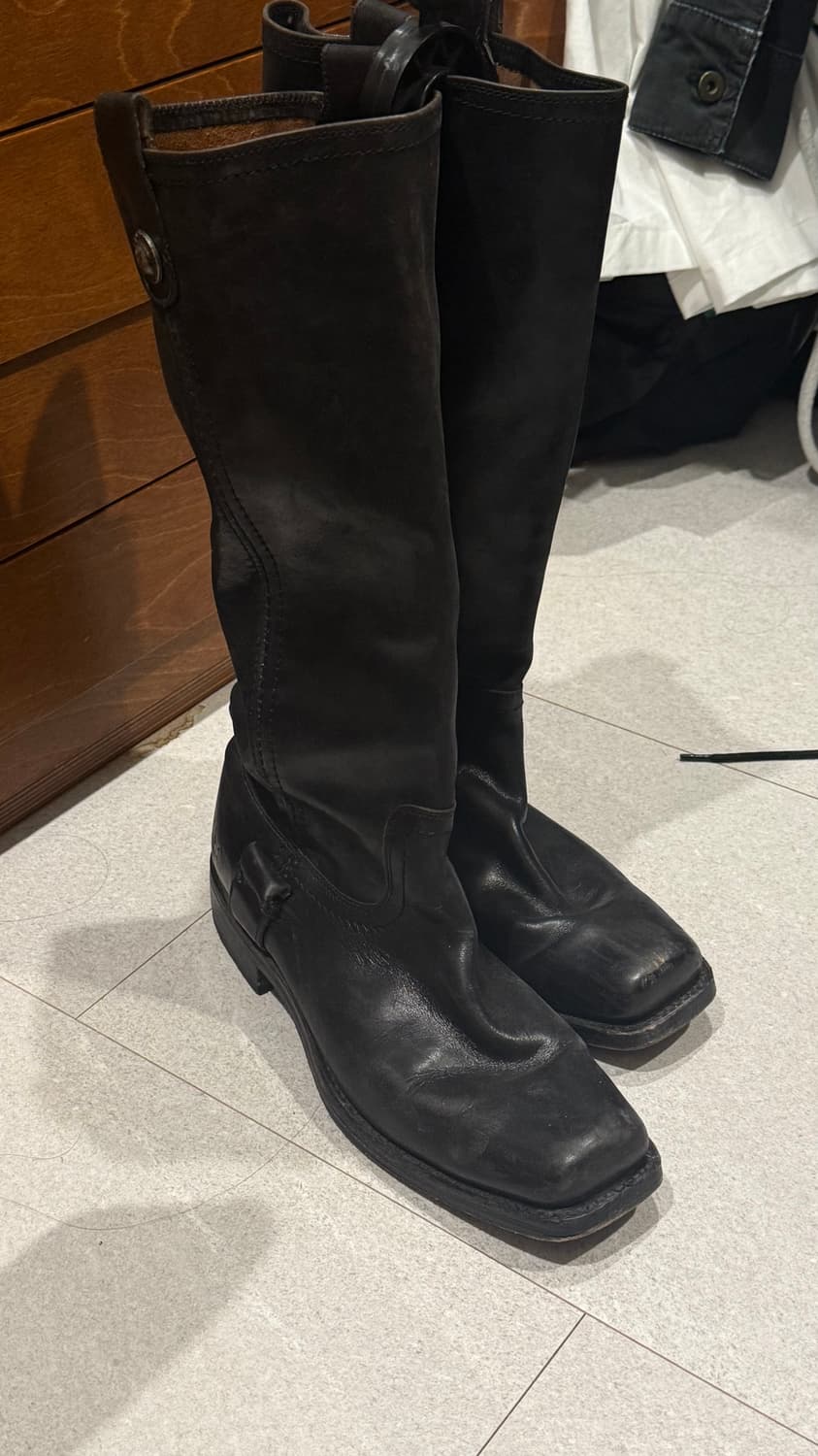 Frye black square toed bo 상품이미지2