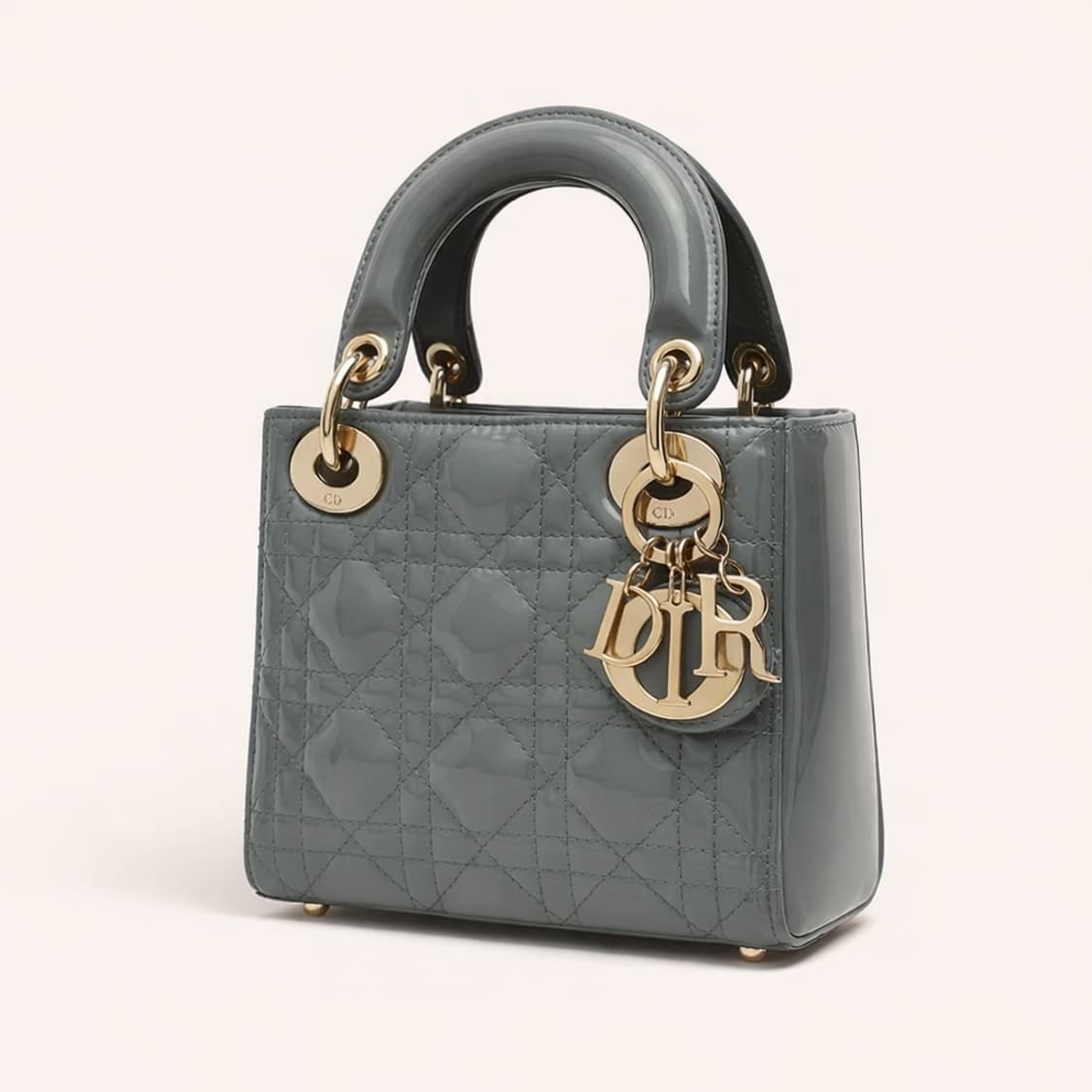 [S급] 디올 레이디백 미니 스톤그레이 페이던트 판매합니다!!! 상품이미지1
