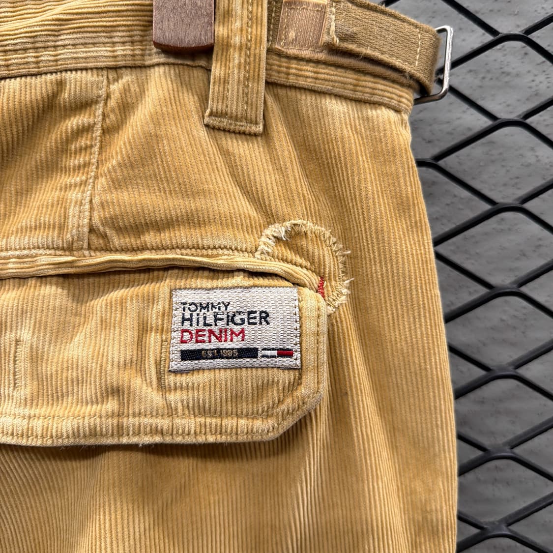 타미힐피거 코듀로이 워크팬츠 카고포켓 비조 디테일 카멜 상품이미지8