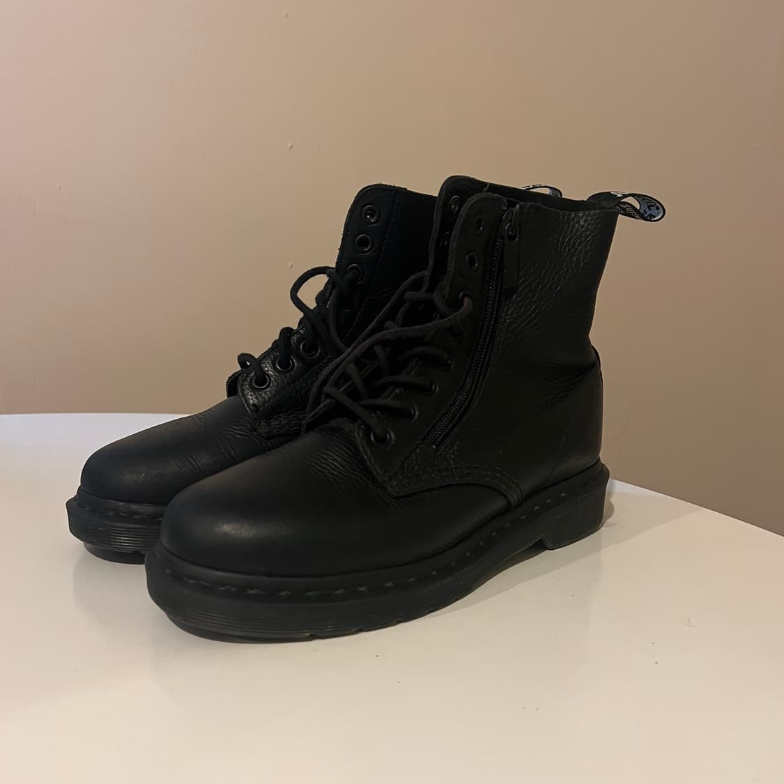 닥터마틴 파스칼 부츠 상품이미지1