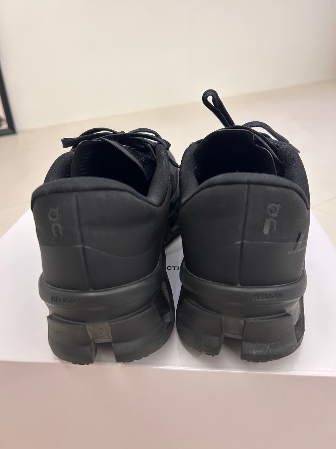 온러닝 파프 블랙 270 9사이즈 상품이미지8