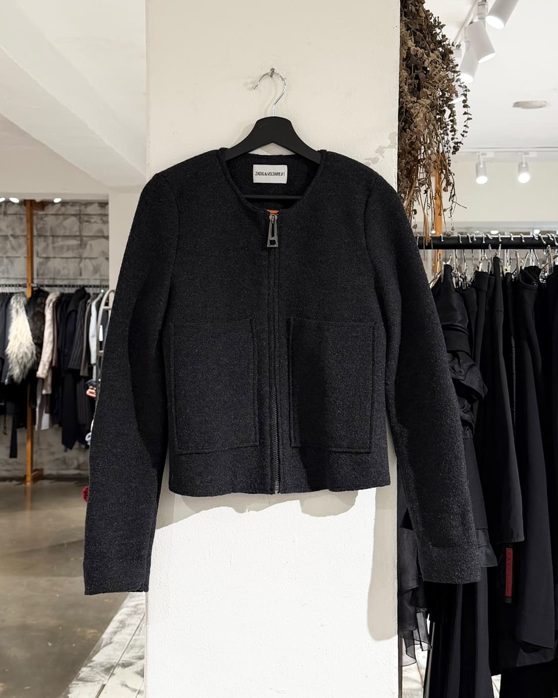 쟈딕앤볼테르 차콜 울 포켓 집업 자켓 상품이미지1